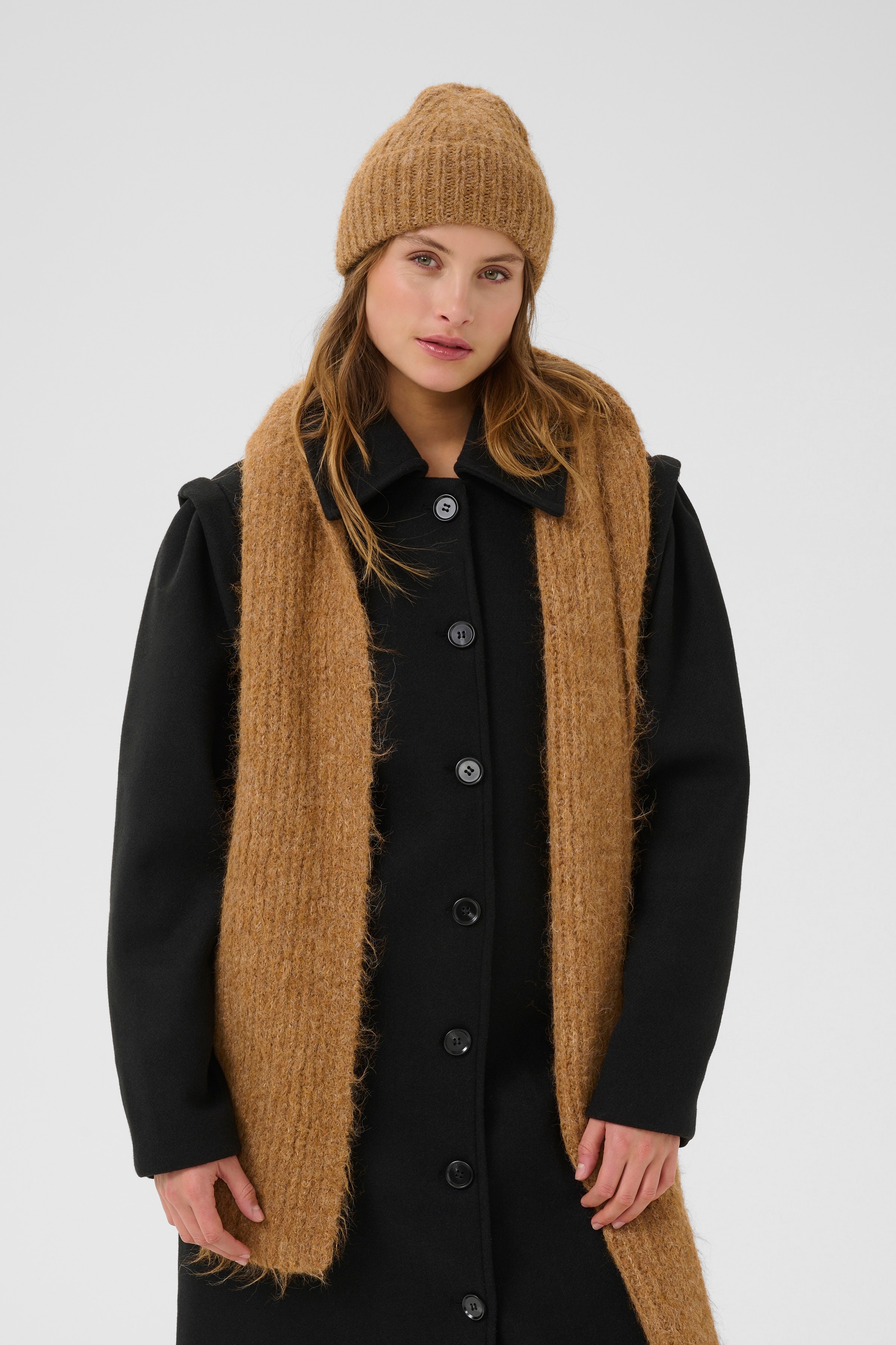 KAhenry Kapuze LOOKBOOK FRONT 10510407-1810291