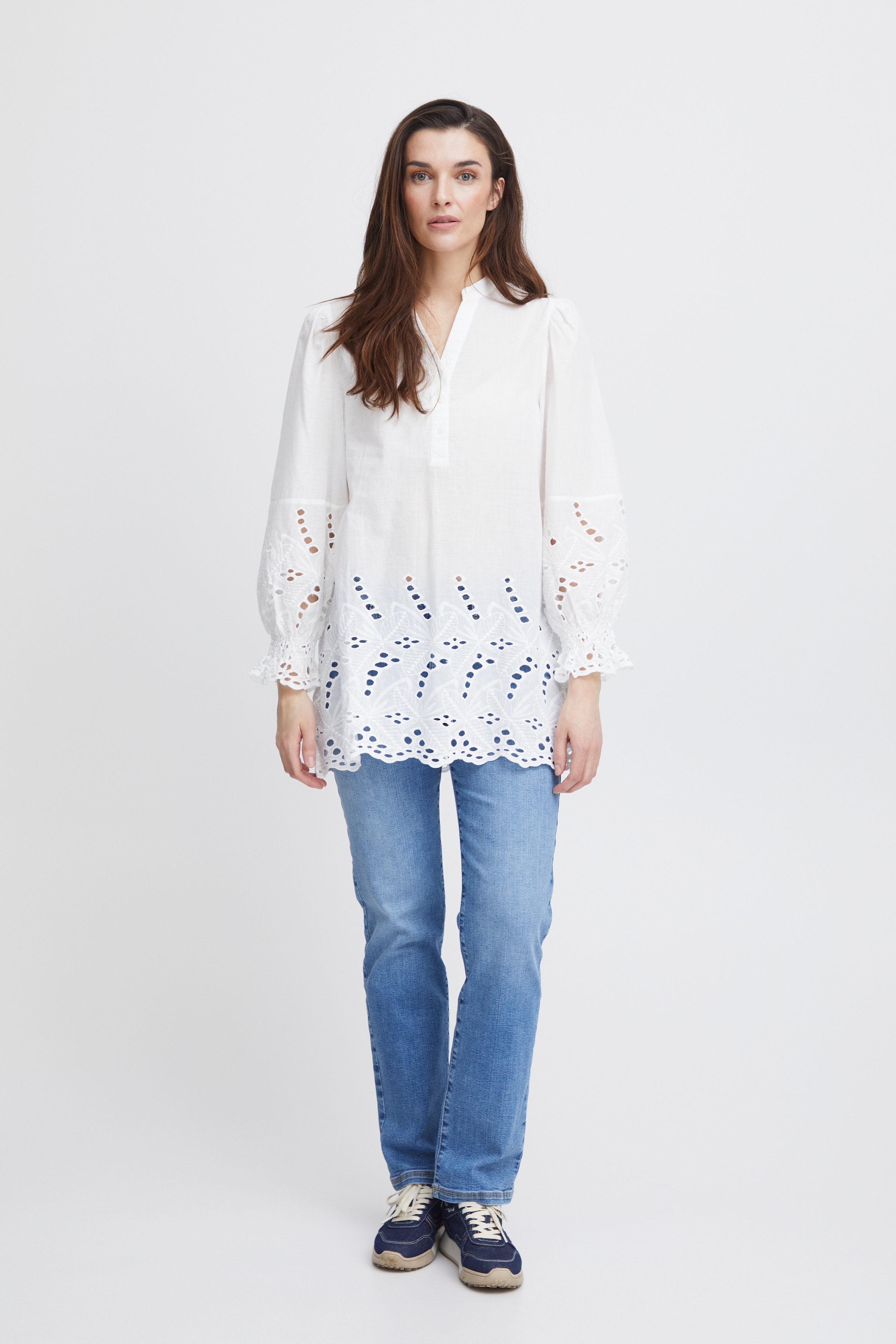 PZKARLA Bluse LOOKBOOK FRONT 50207839-114201