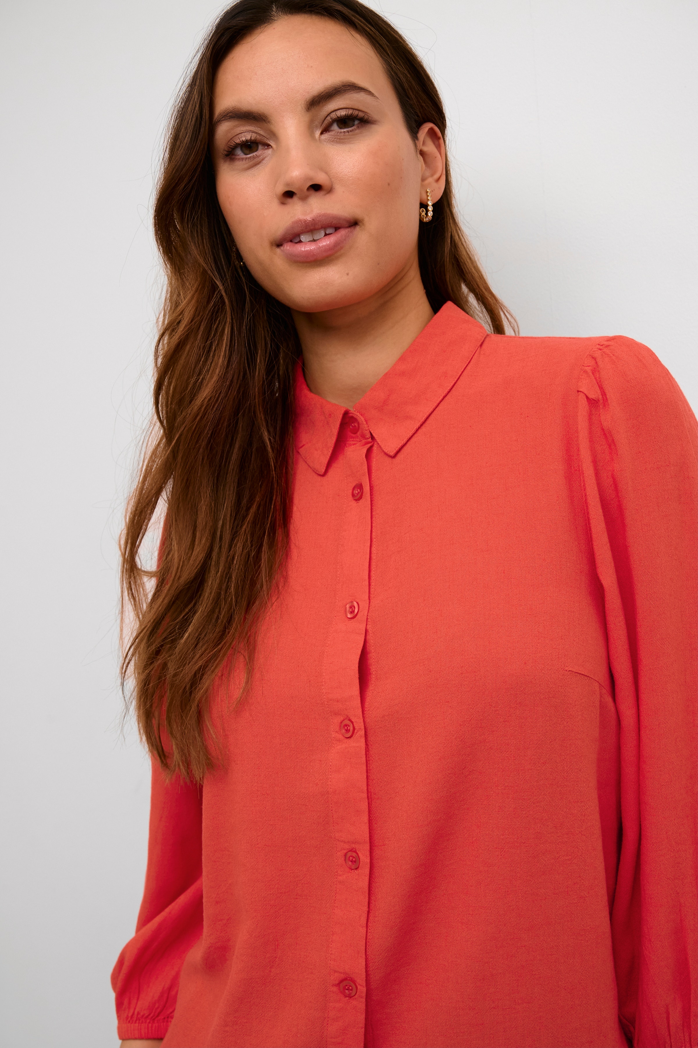 KAmilia Leinenhemd LOOKBOOK DETAIL 10508361-181651