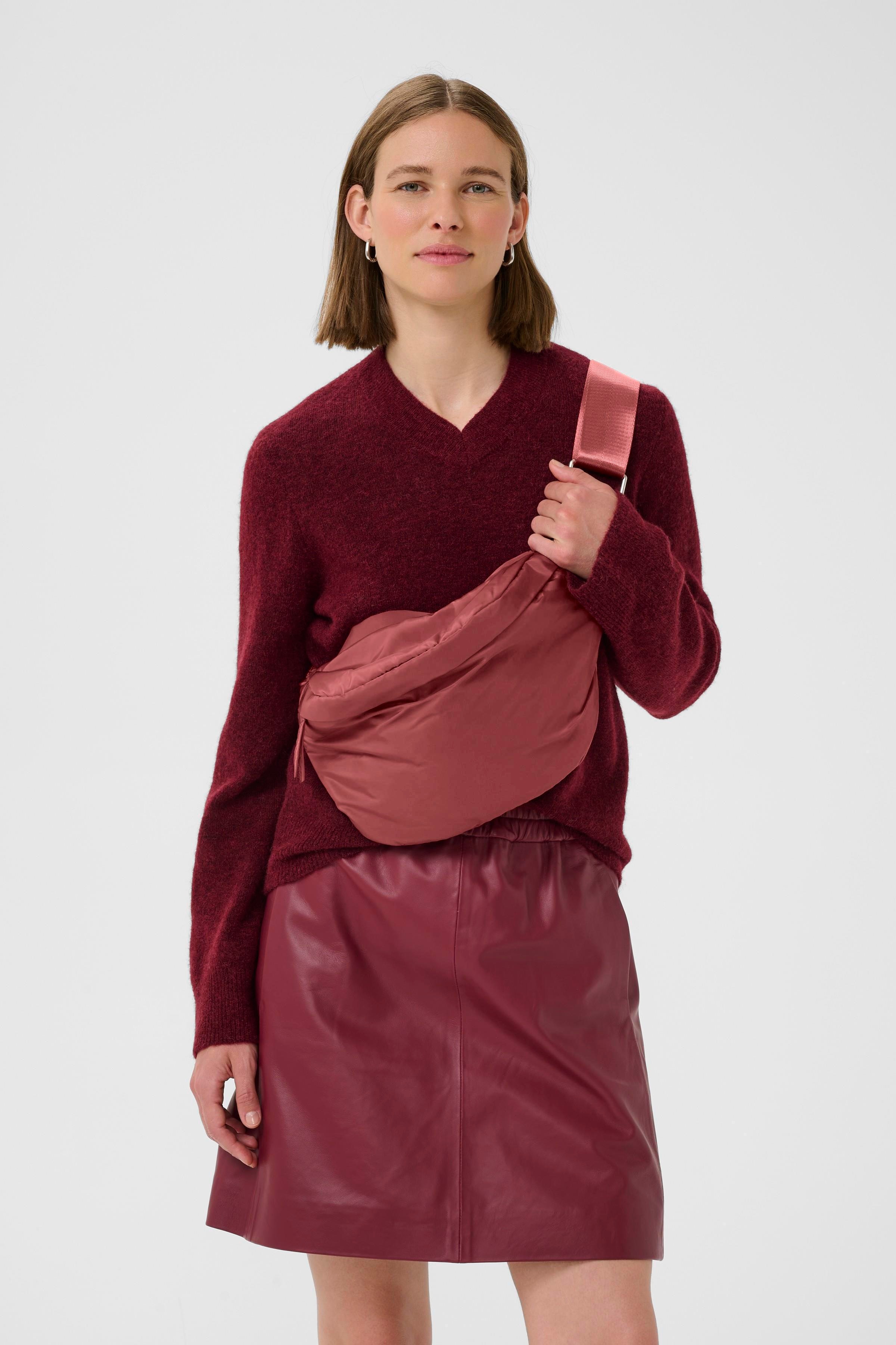 AsliIW Bumbag LOOKBOOK FRONT 30110714-191724