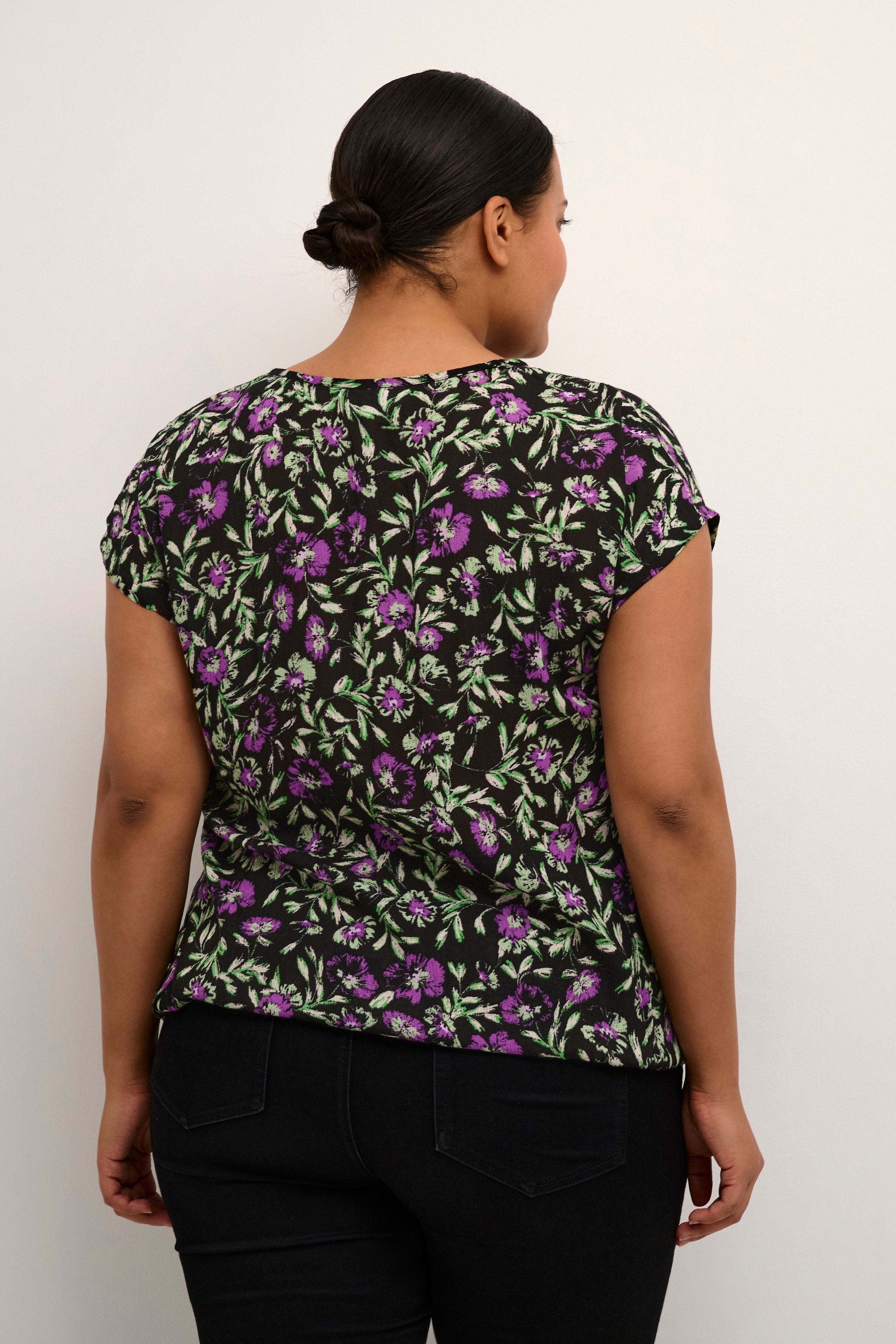 KCisma Blouse LOOKBOOK BACK 10581561-104263