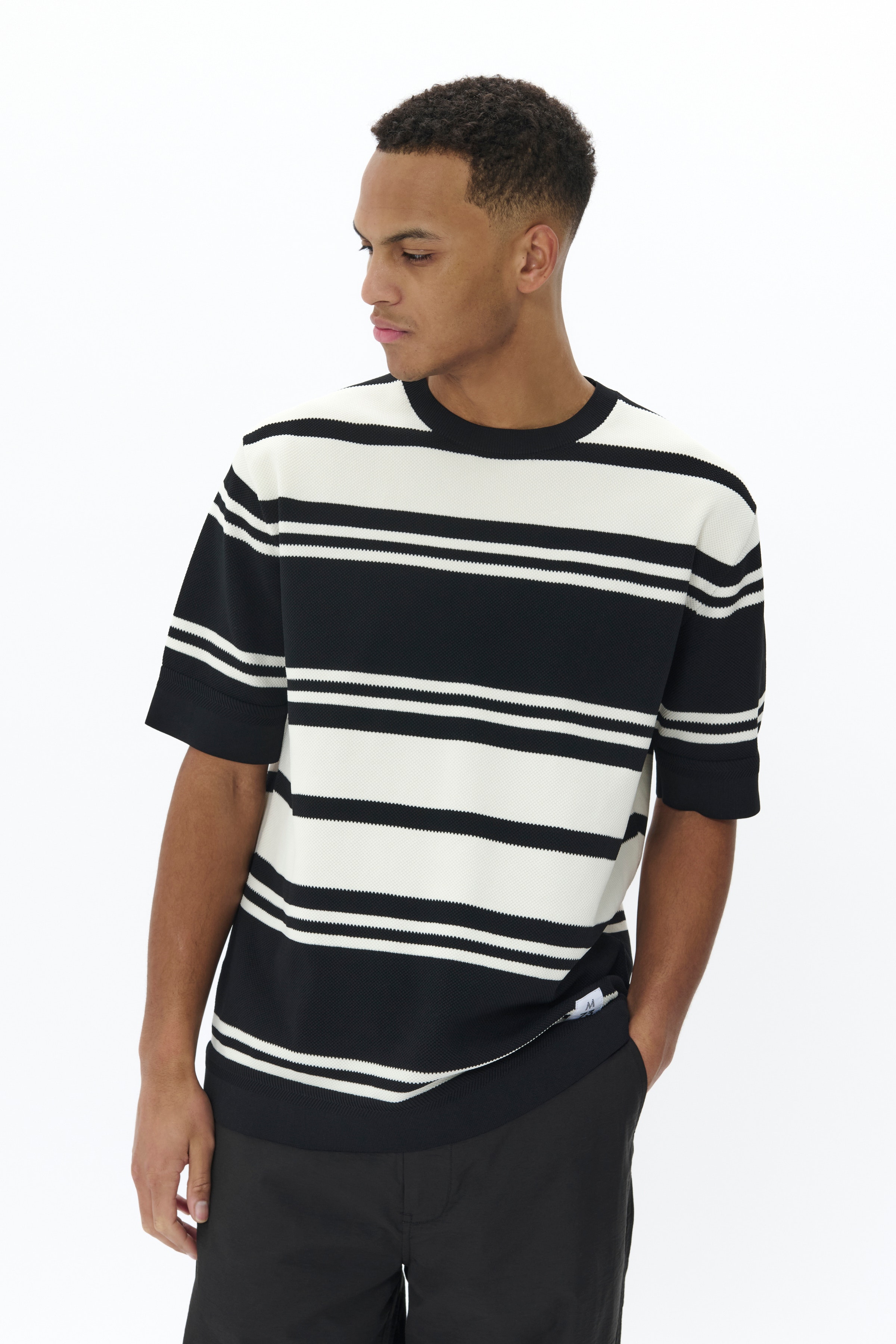 MAtrivolt Pullover LOOKBOOK FRONT 30208110-300275