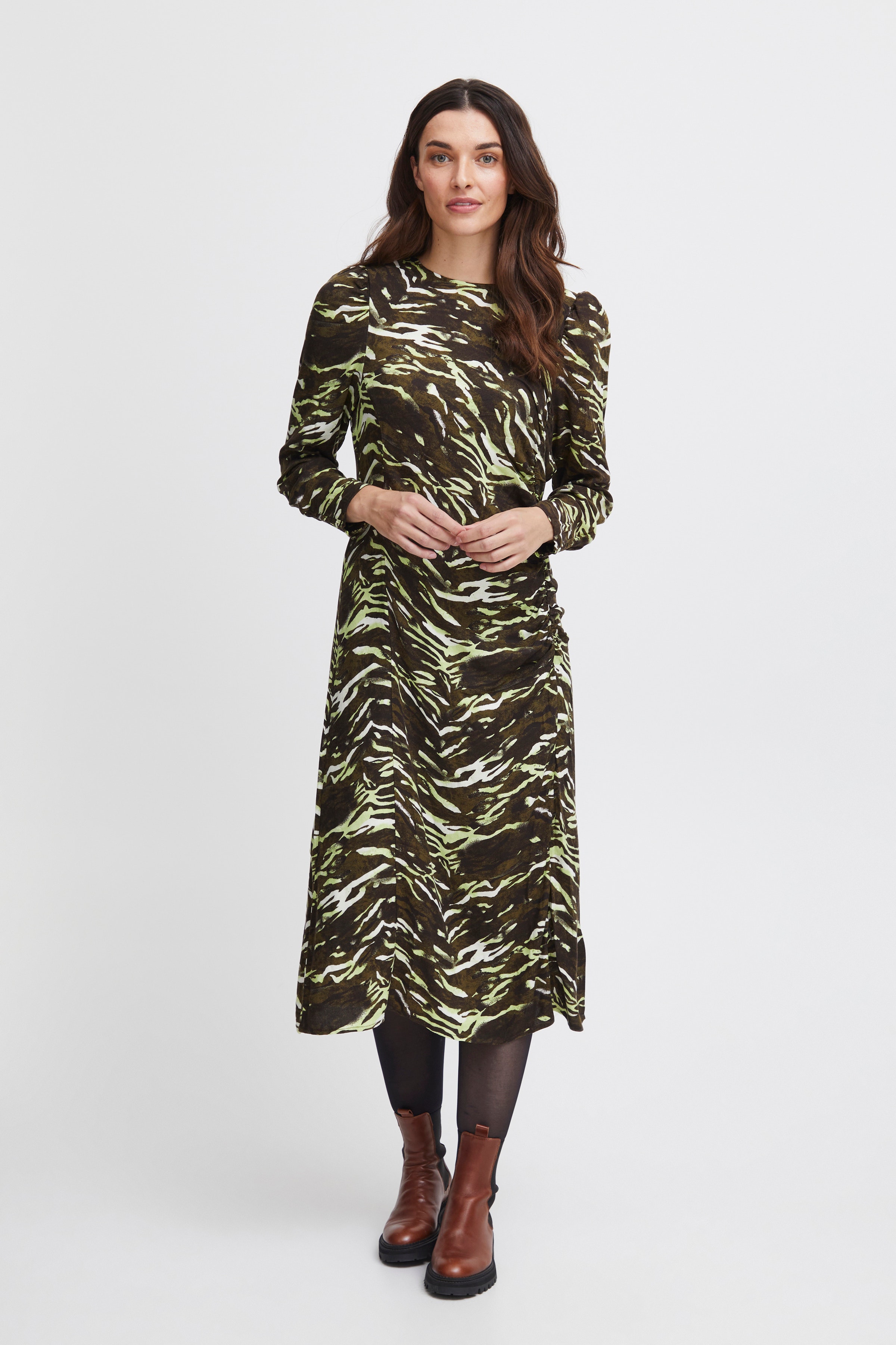 FRZURI Kjole LOOKBOOK FRONT 20613333-202656