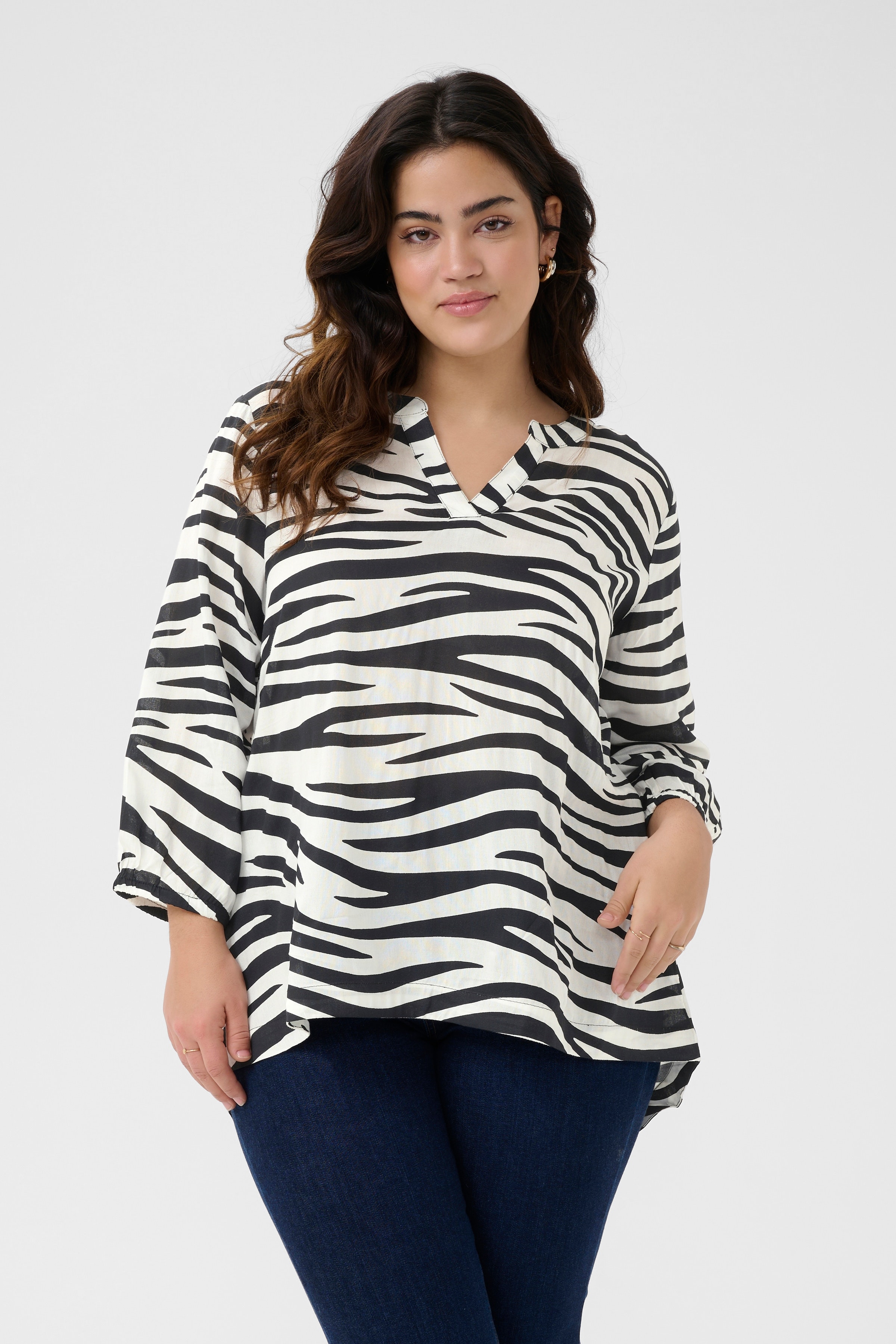 KCjanni Blouse LOOKBOOK FRONT 10583340-107828