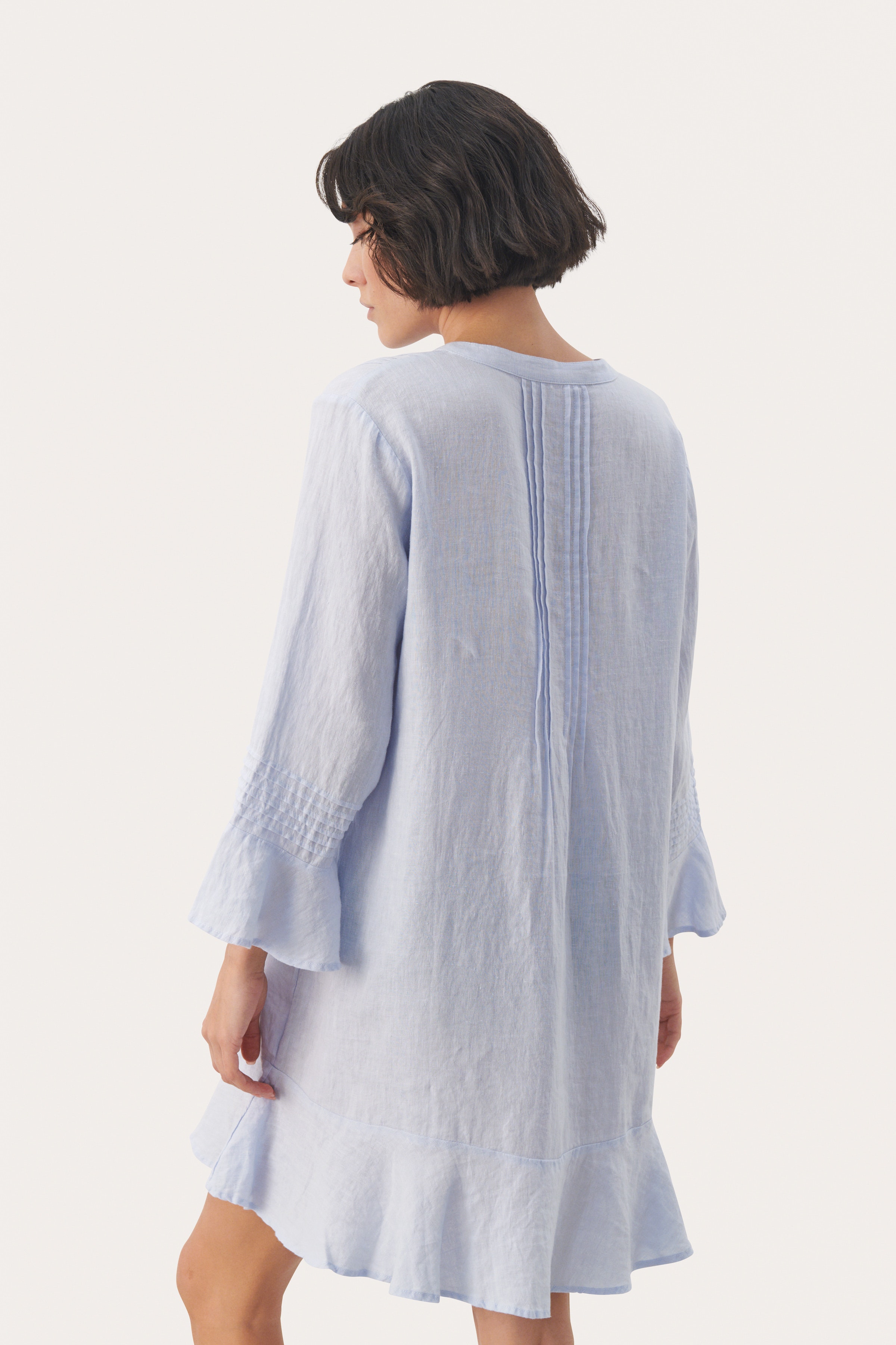 EtenaPW Linen dress LOOKBOOK BACK 30308407-144110