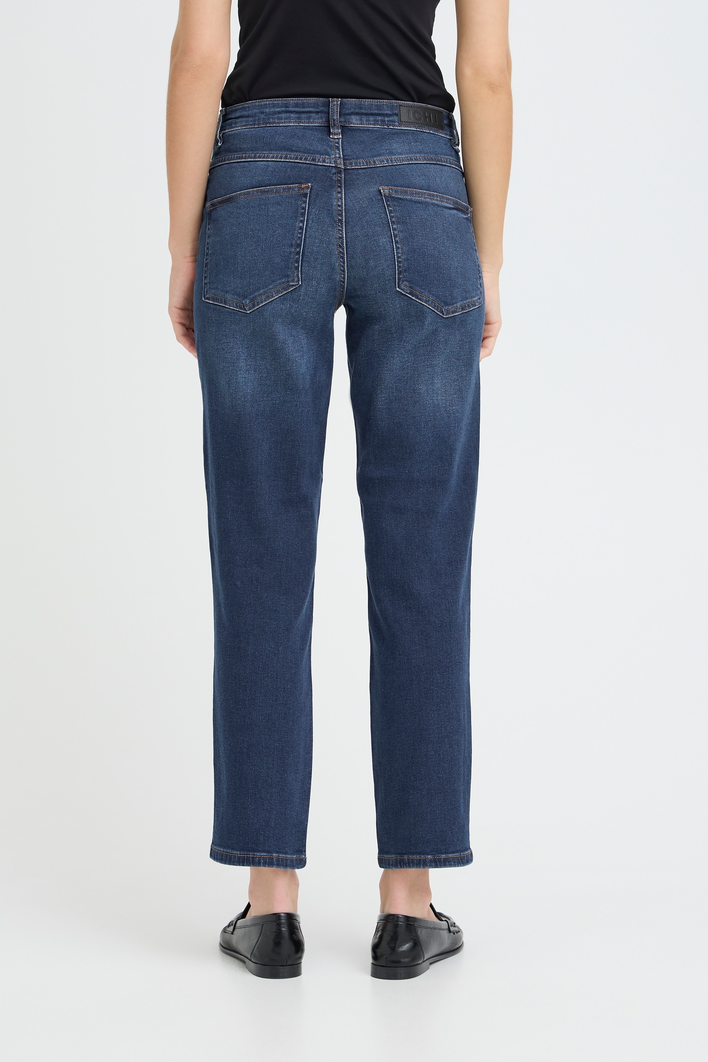 IHTWIGGY RAVEN Jeans LOOKBOOK BACK 20110967-19038