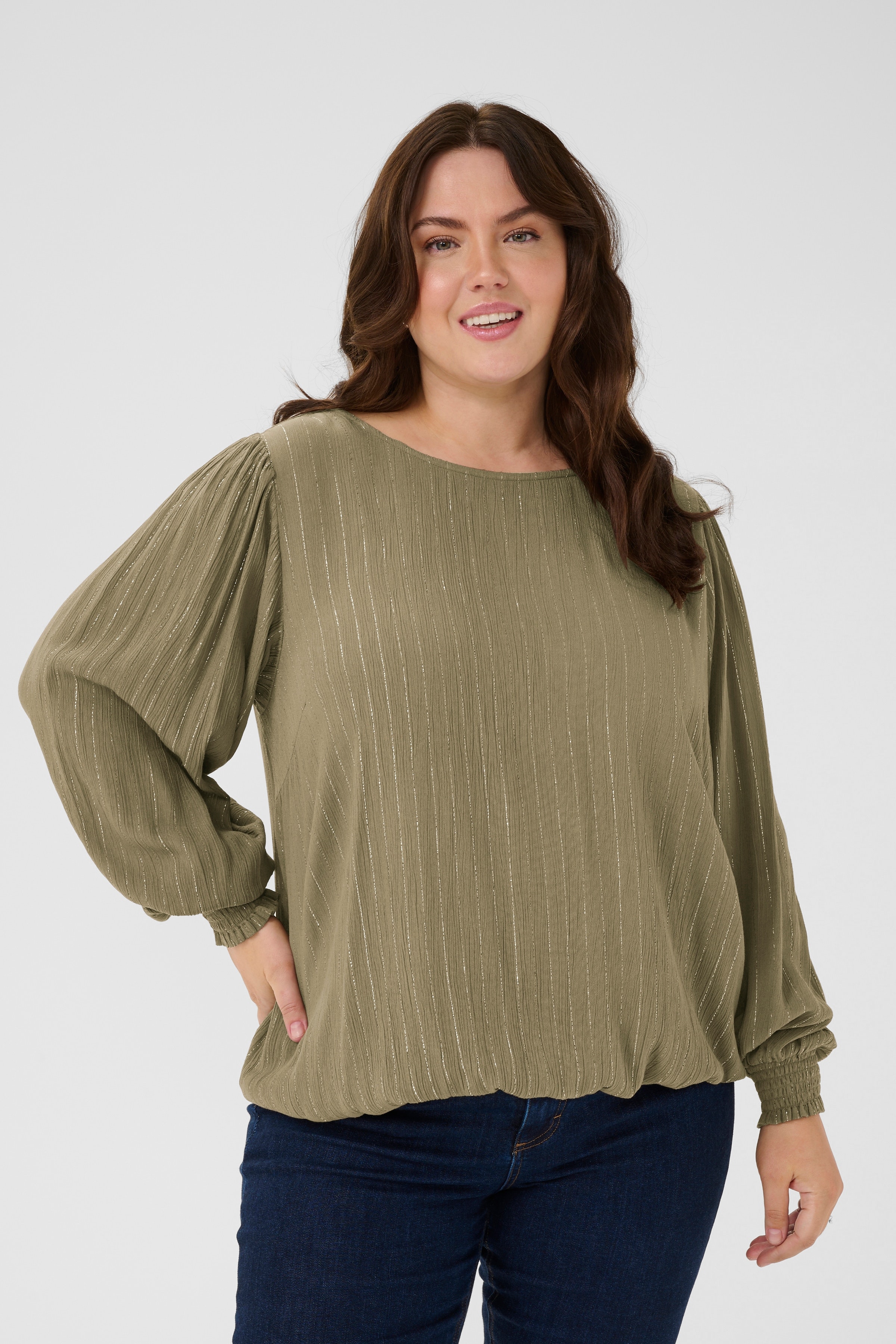KClio Bluse LOOKBOOK FRONT 10582786-190808