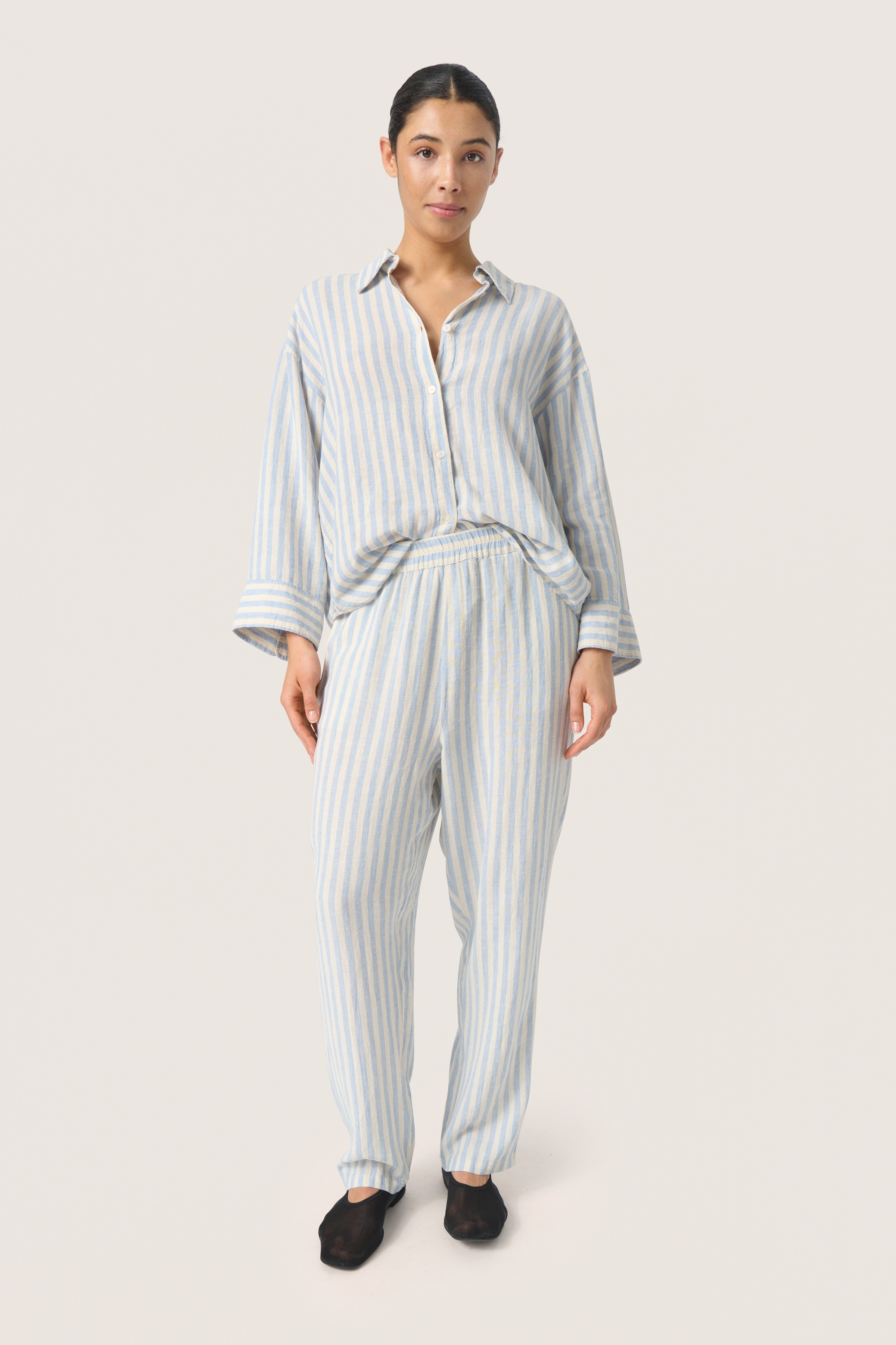 SLBelira Hør Bukser LOOKBOOK FRONT 30407608-302865