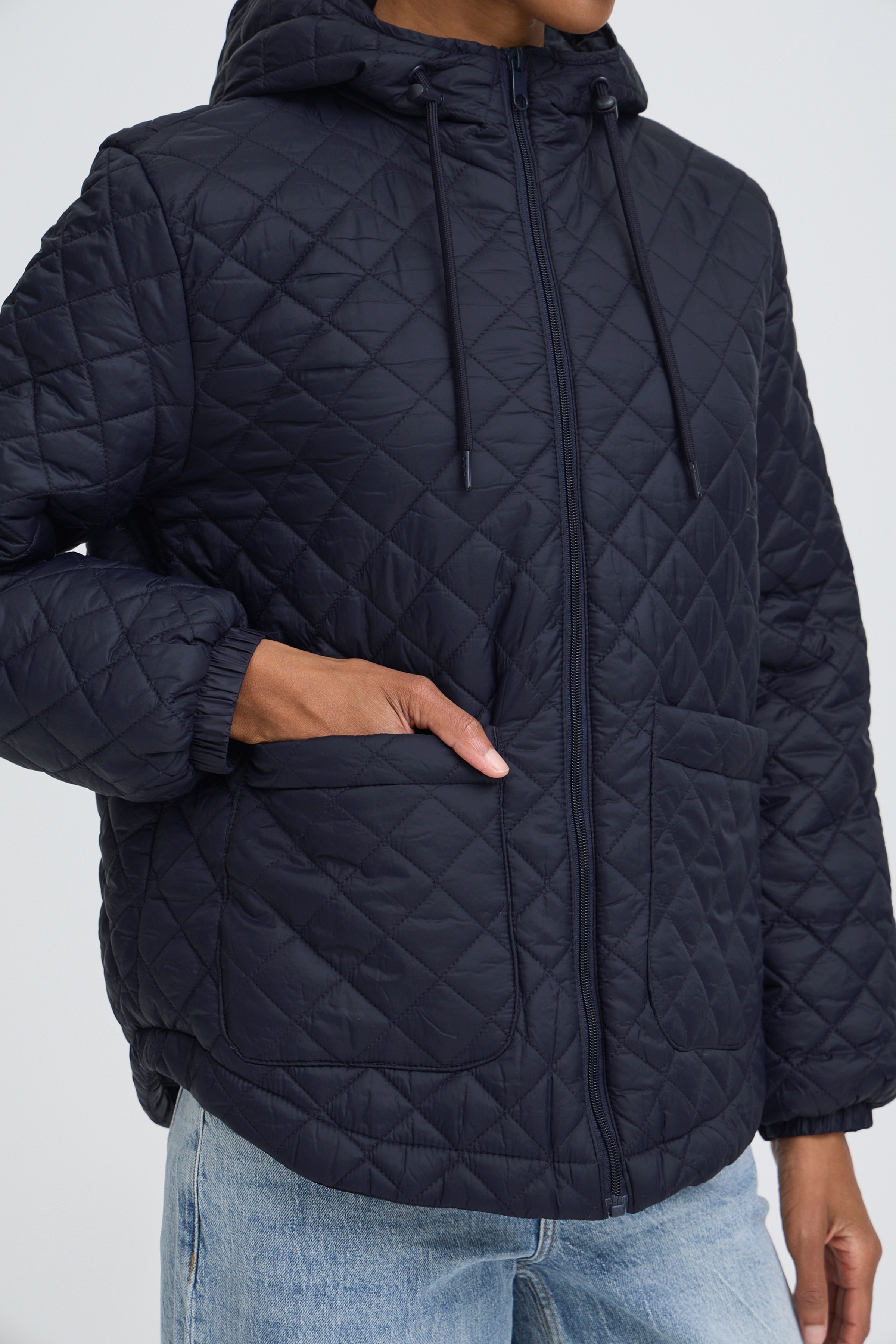 BYBERTA Oberbekleidung LOOKBOOK DETAIL 20818518-194020