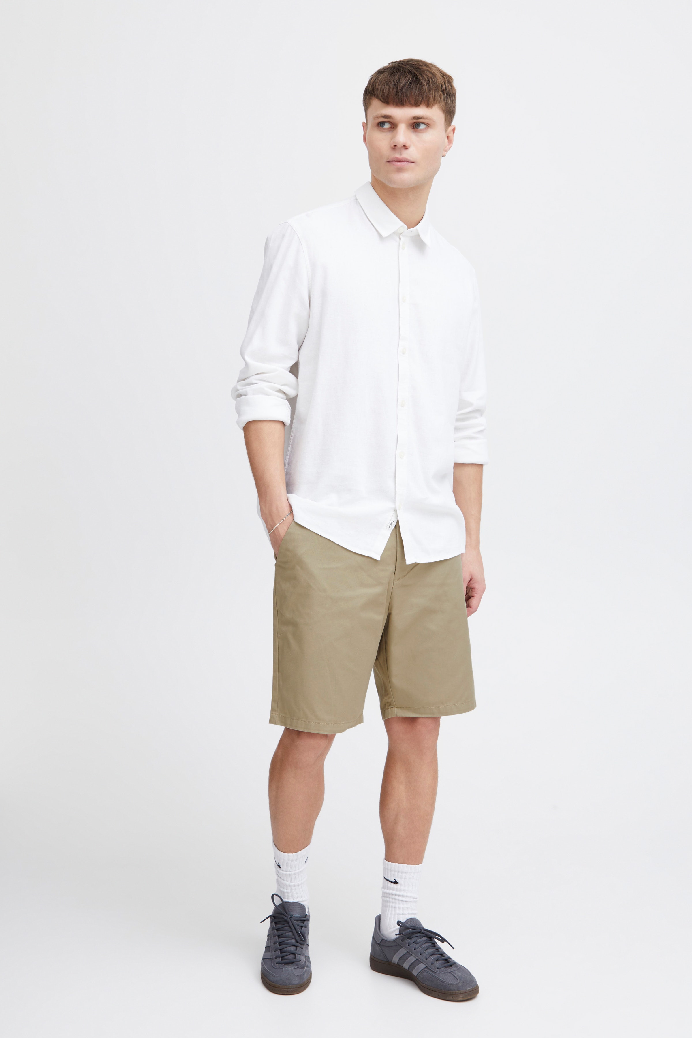 SDELDRIC Shorts LOOKBOOK FRONT 21107653-170630