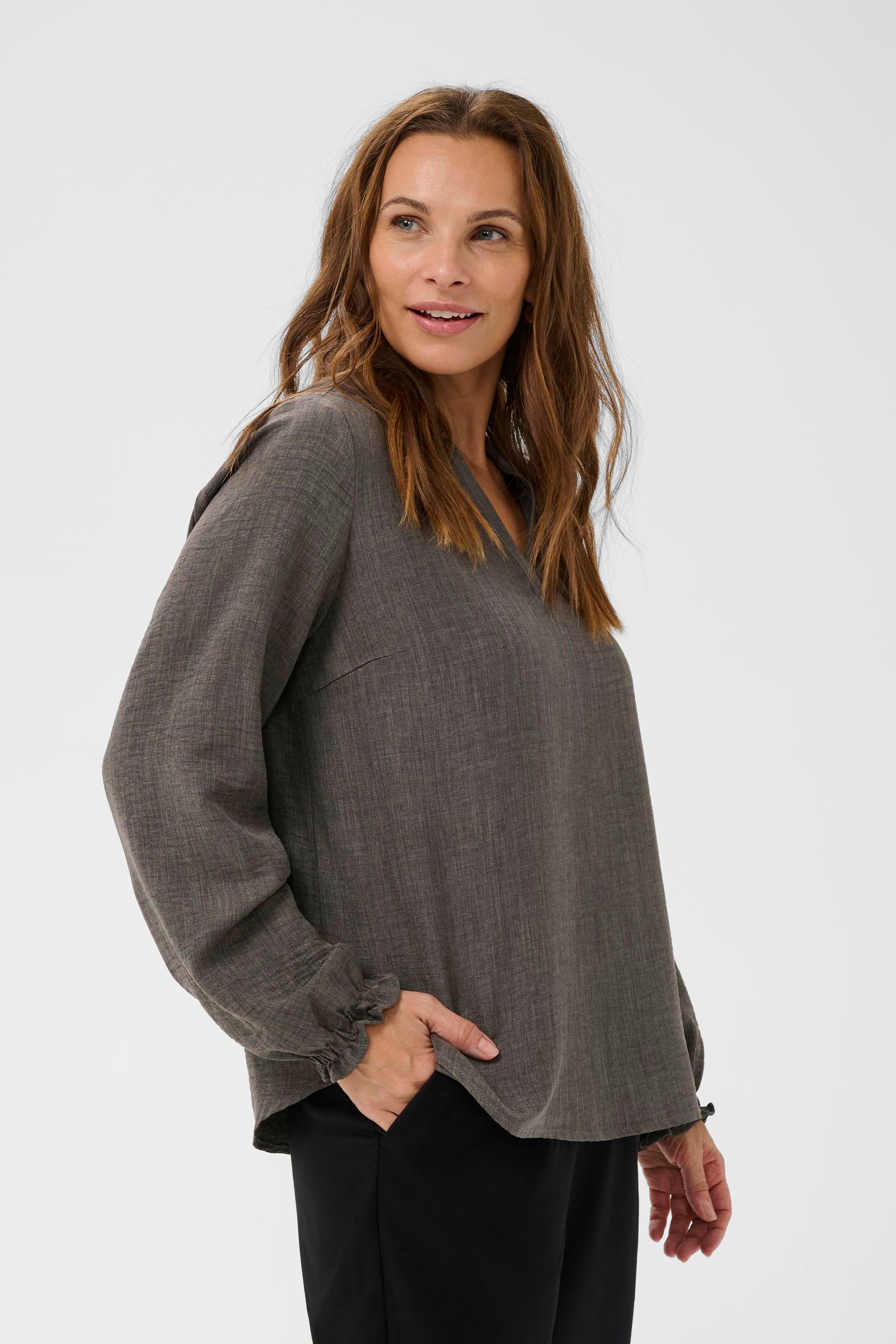 BPoda Bluse LOOKBOOK FRONT 40200075-100125