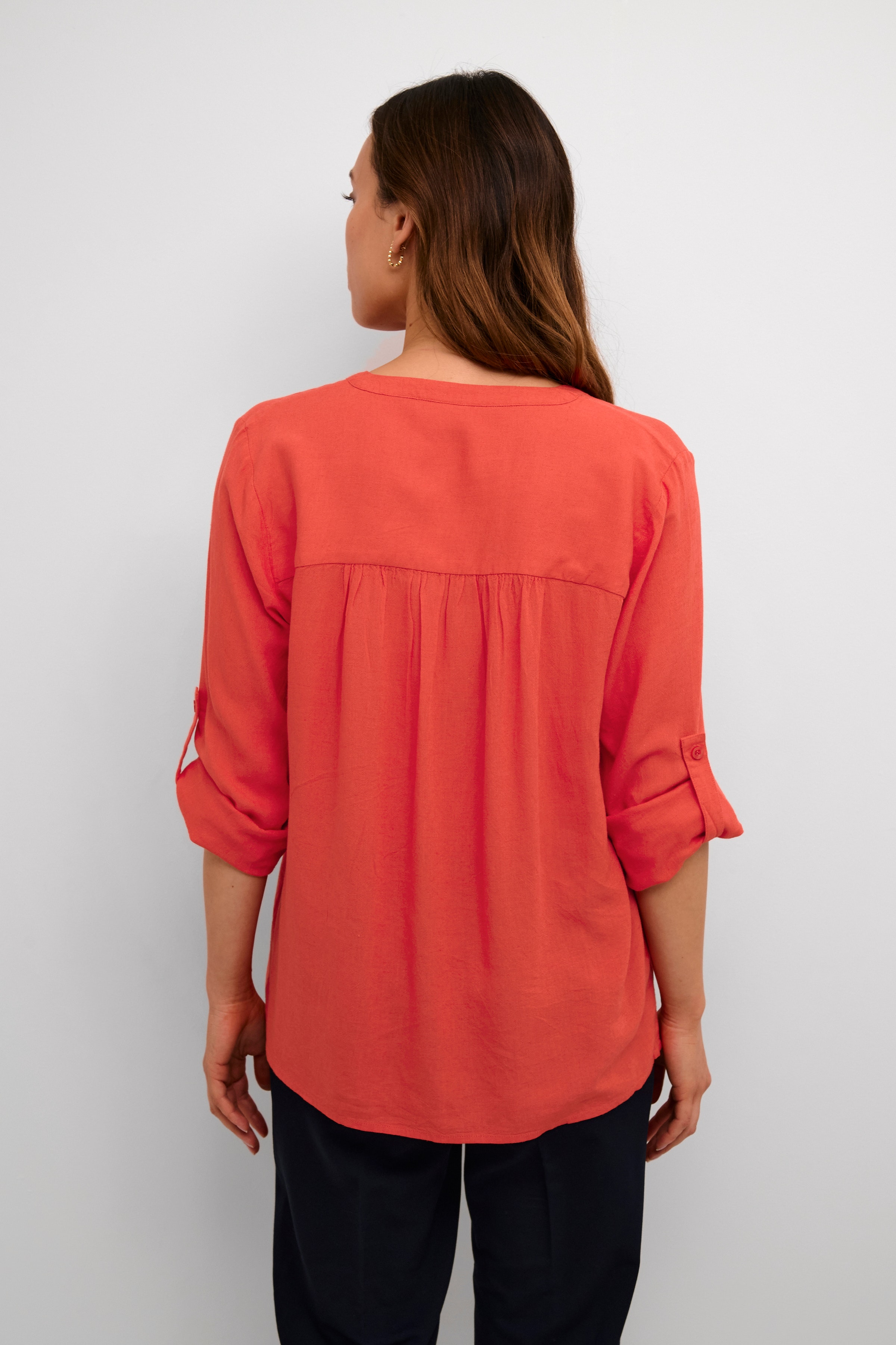 KAmilia Linen blouse LOOKBOOK BACK 10508313-181651