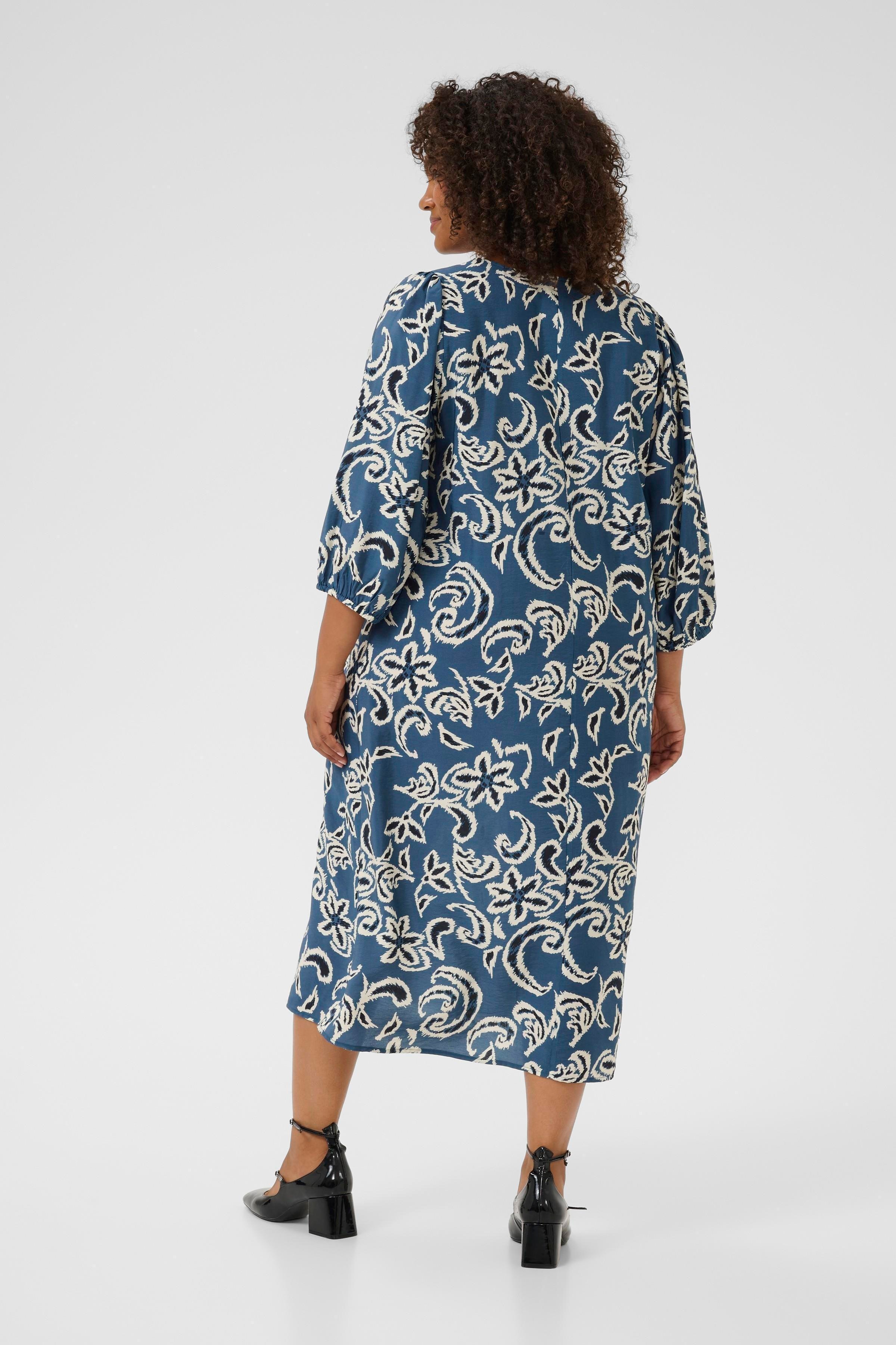 KCmahlia Kleid LOOKBOOK BACK 10583610-108221