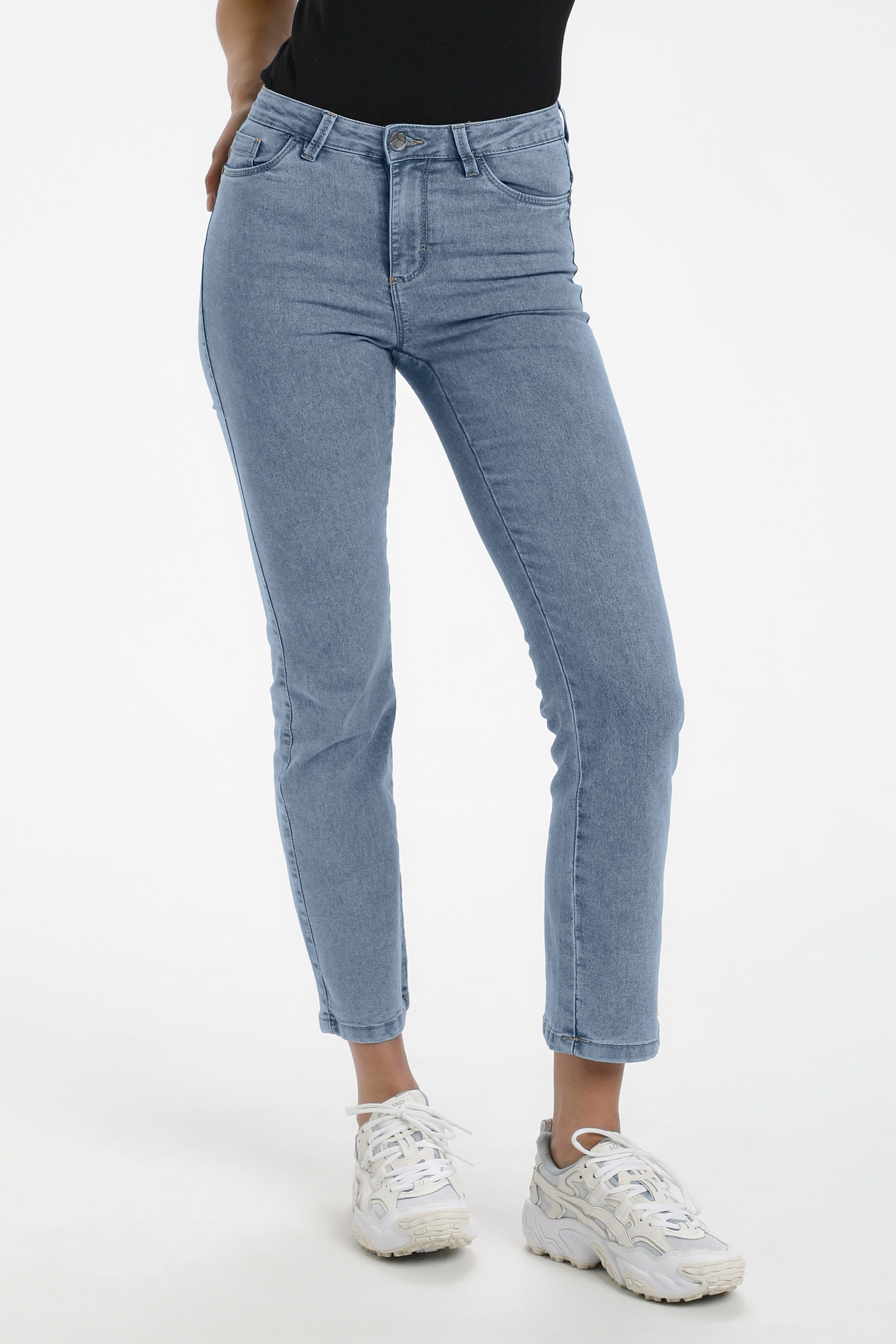 KAvicky Jeans LOOKBOOK FRONT 10504874-101012