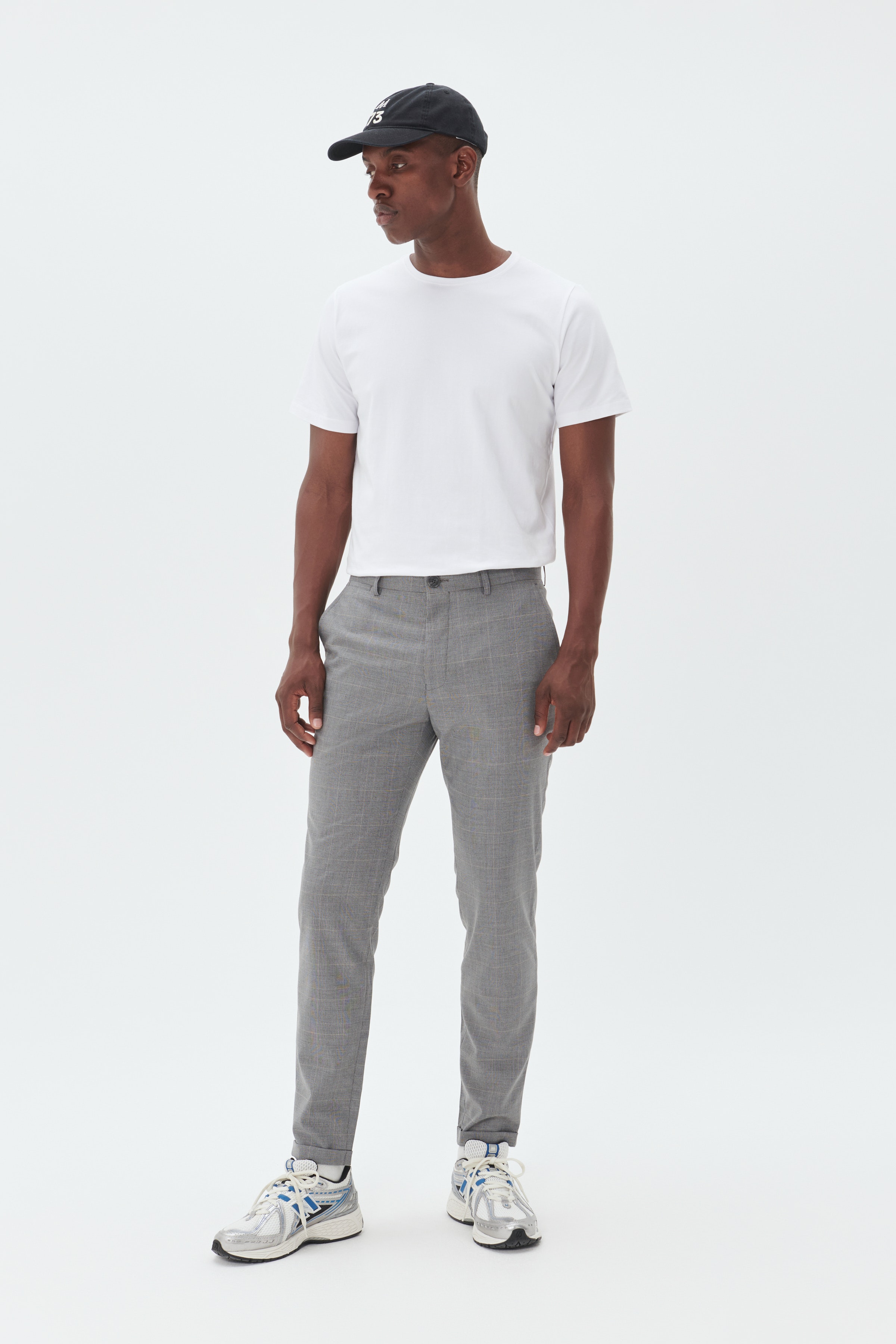 MAliam Bukser LOOKBOOK FRONT 30207399-300271