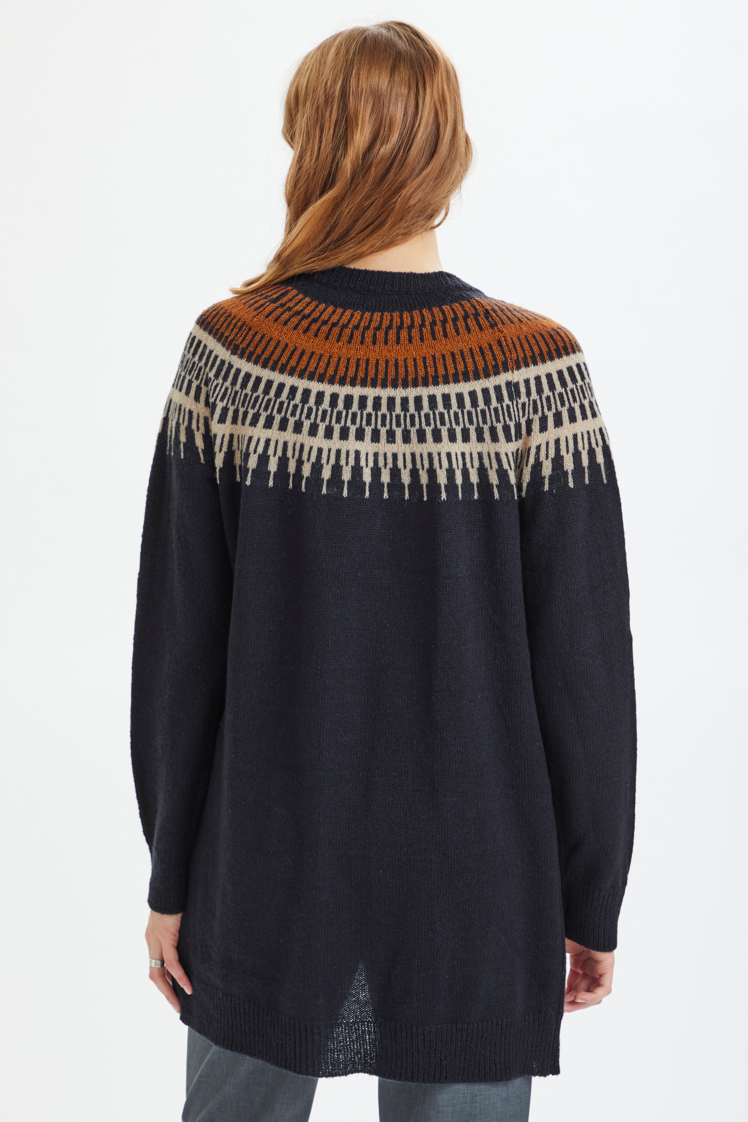 IrosaSZ Cardigan

 LOOKBOOK BACK 30511458-193713