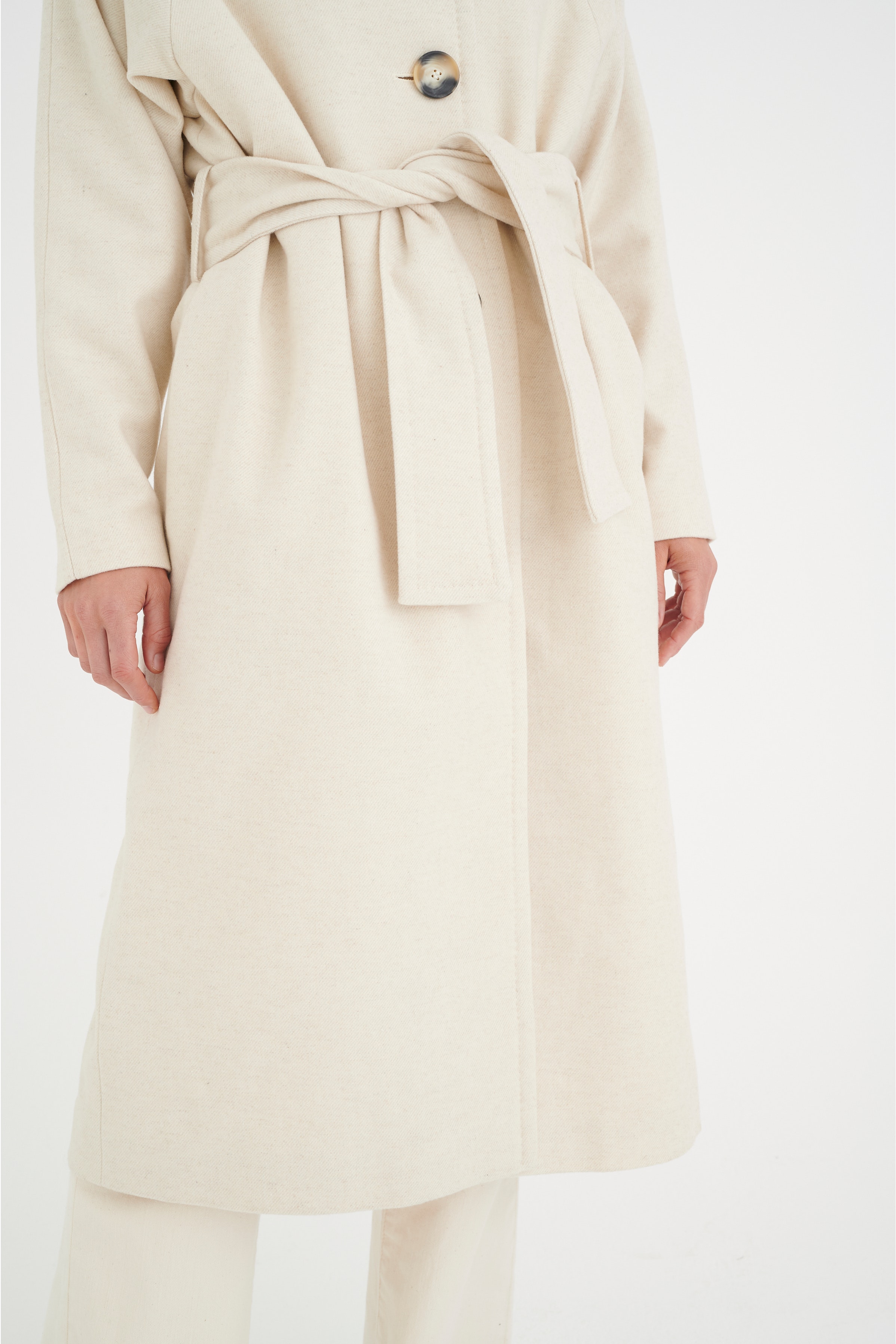 CociIW Coat LOOKBOOK DETAIL 30106457-300597