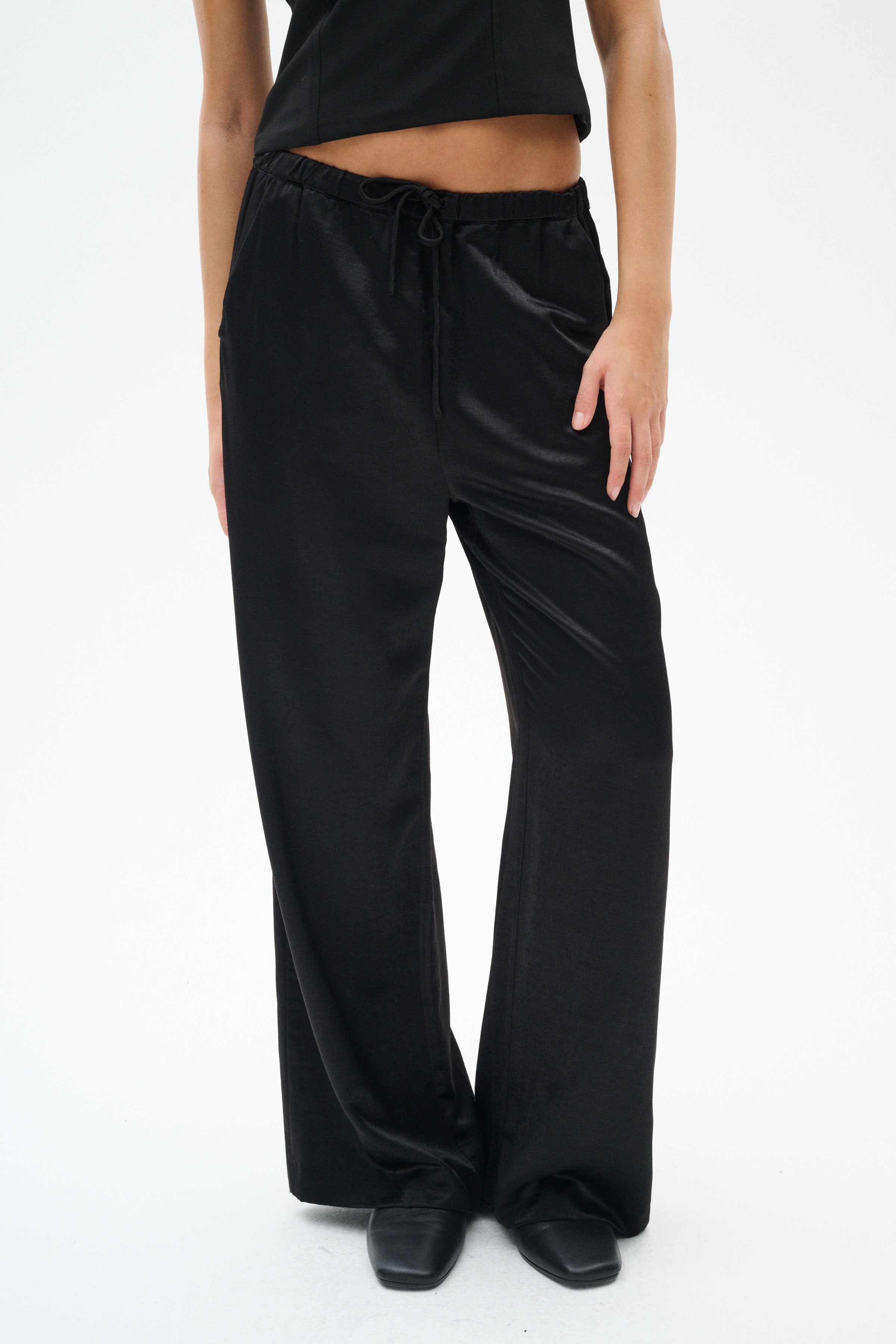 CelenaIW Trousers LOOKBOOK FRONT 30110239-194008