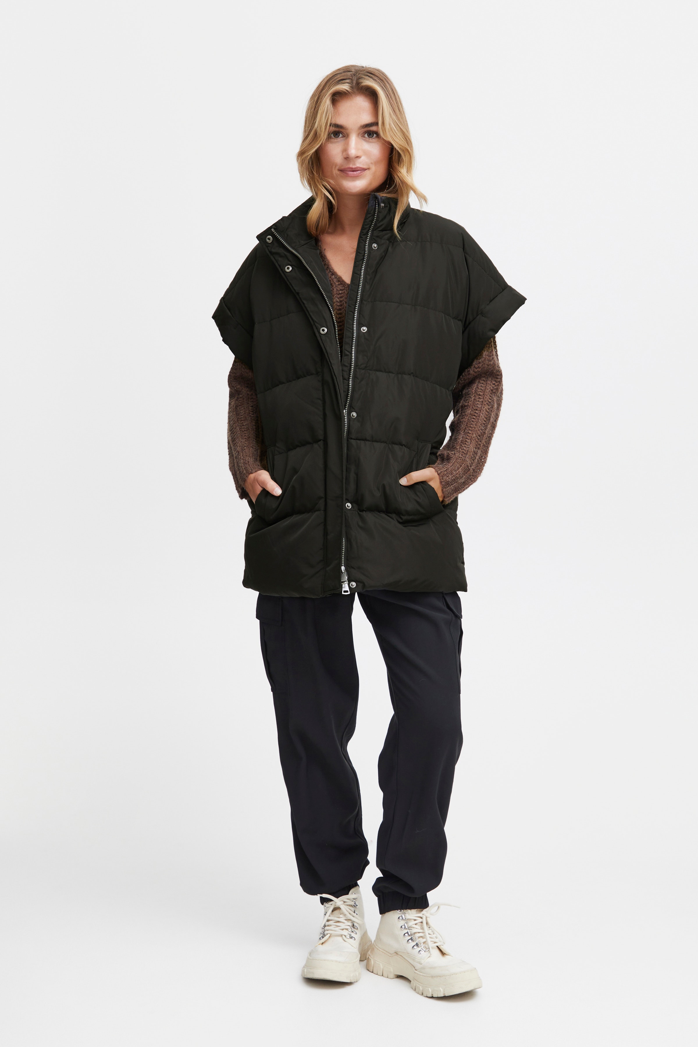 FRBELLA Väst ytterplagg LOOKBOOK FRONT 20612129-200113