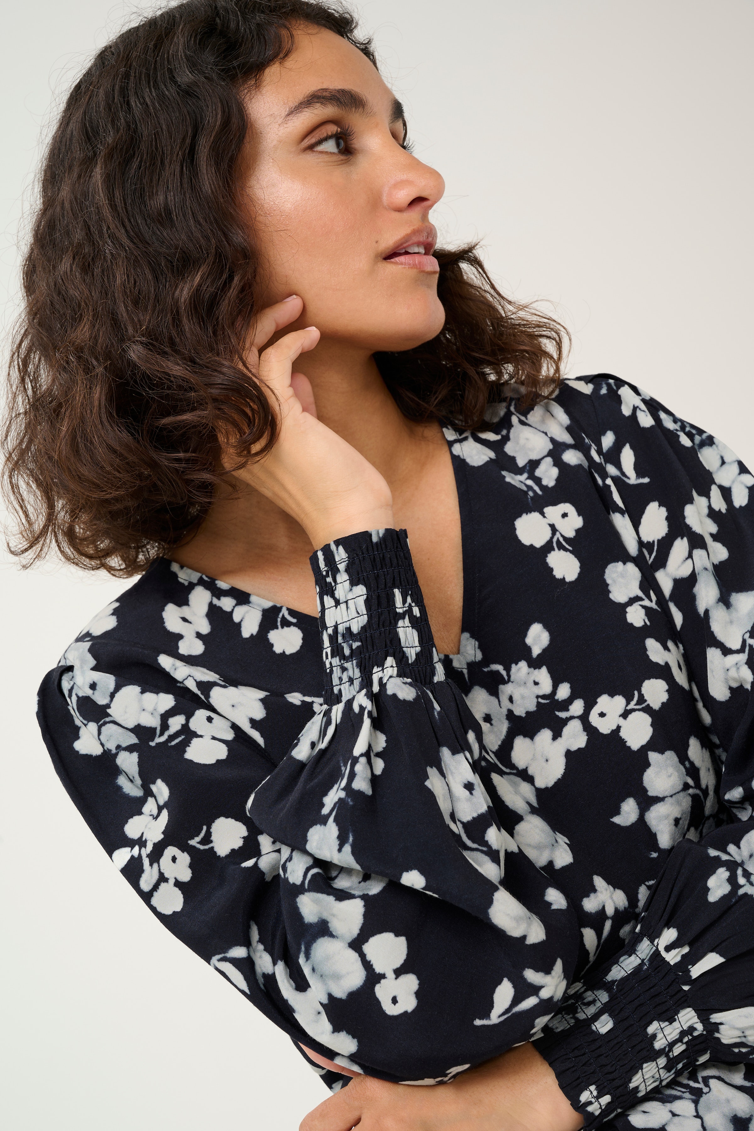 KAalice Bluse LOOKBOOK DETAIL 10509405-106800