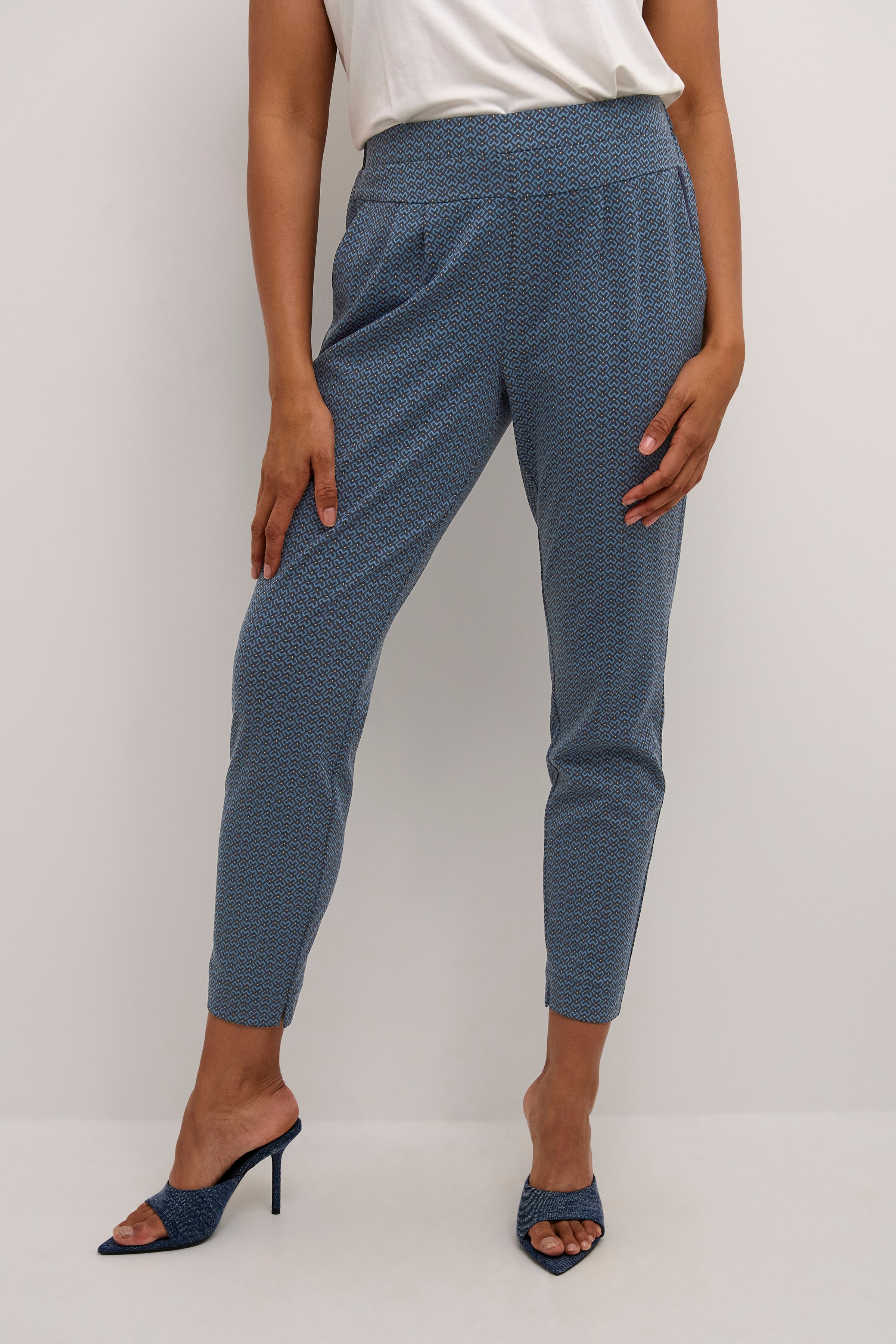CRAnett Trousers LOOKBOOK FRONT 10610340-106154