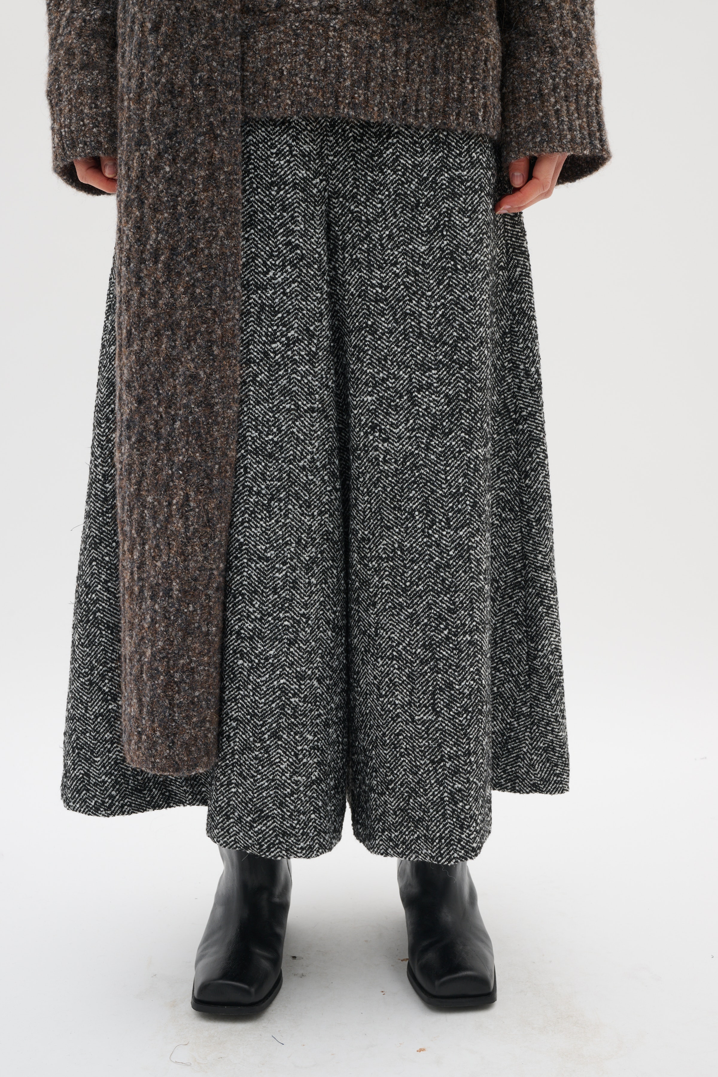 BryannyIW Skjørtpant LOOKBOOK FRONT 30111011-300027