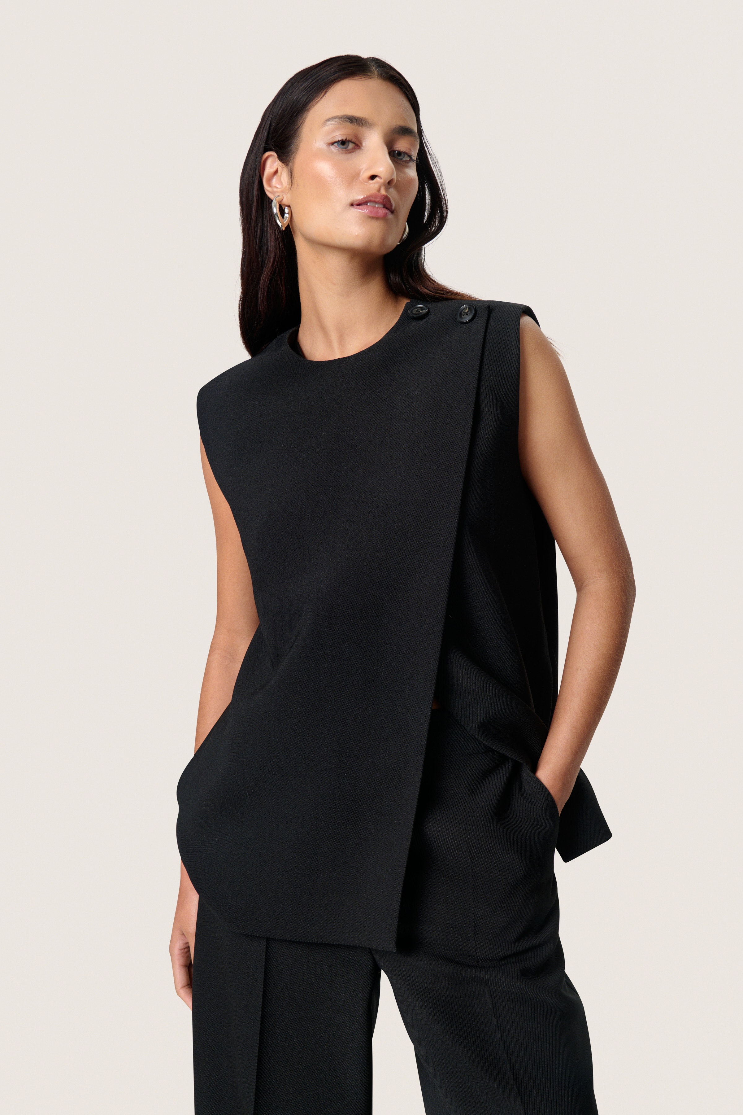SLSarina Waistcoat LOOKBOOK FRONT 30408643-194008