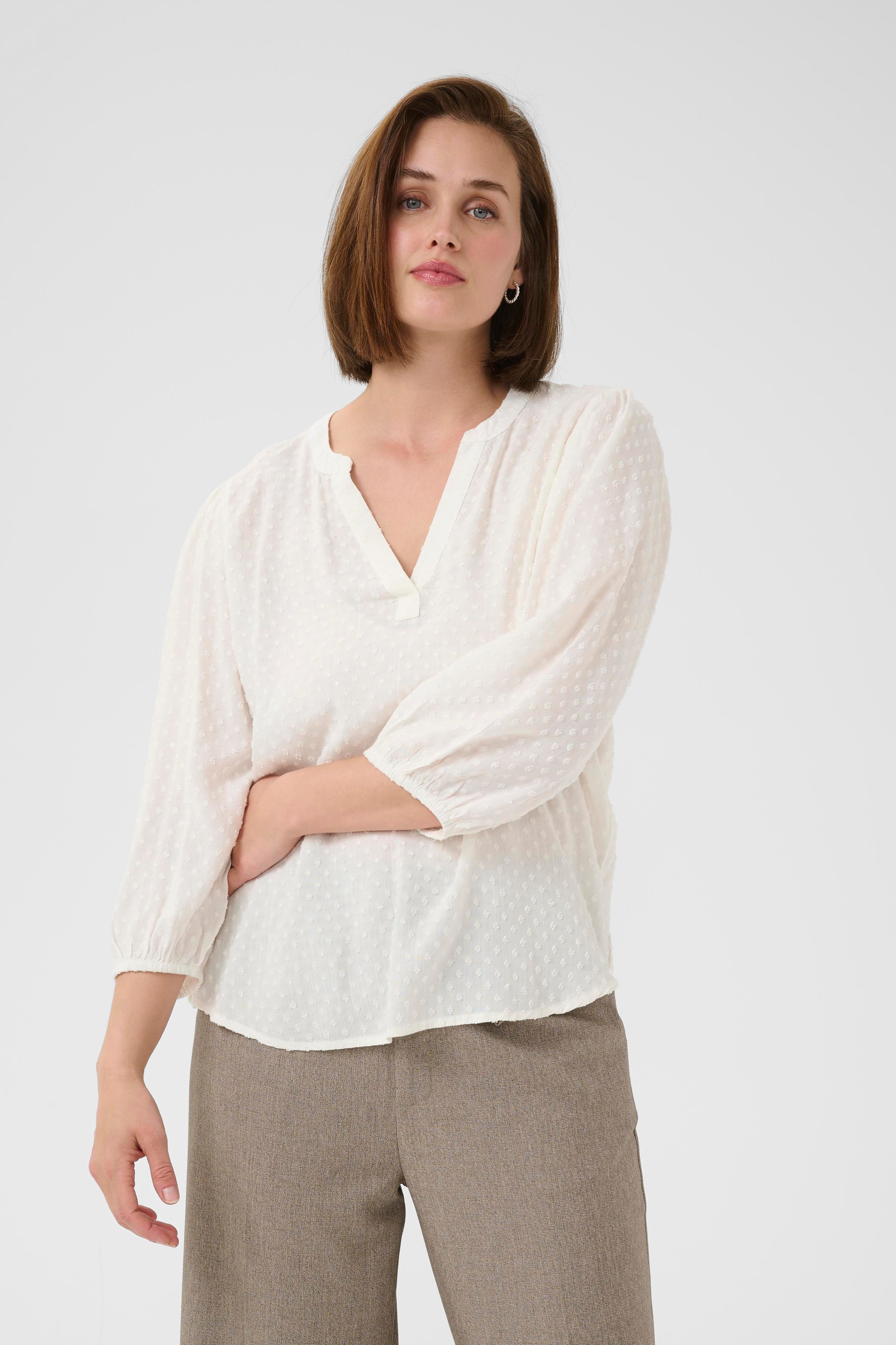 KAannika Blouse LOOKBOOK FRONT 10510429-110602