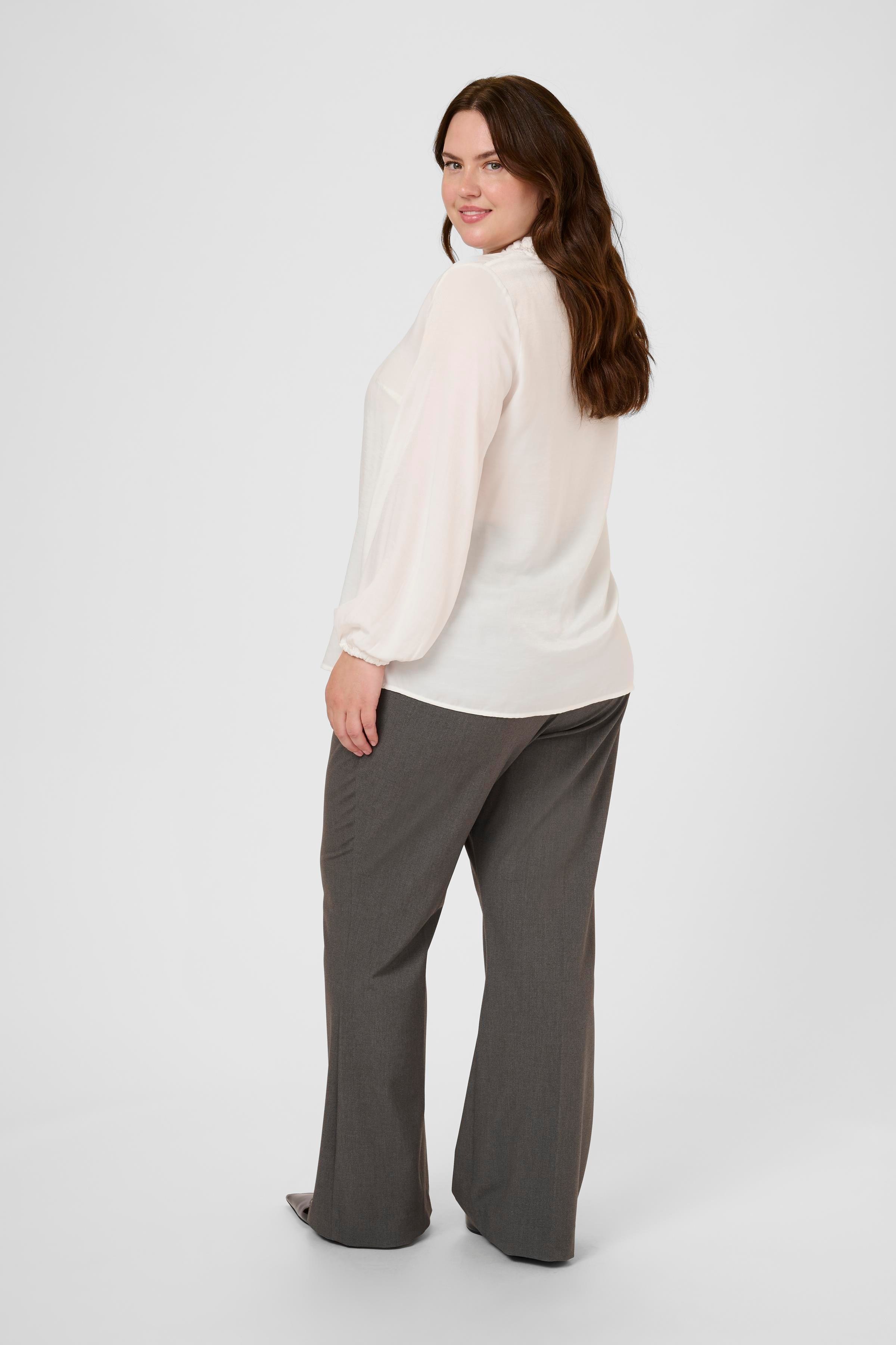 KCmilia Bluse LOOKBOOK BACK 10583774-110602