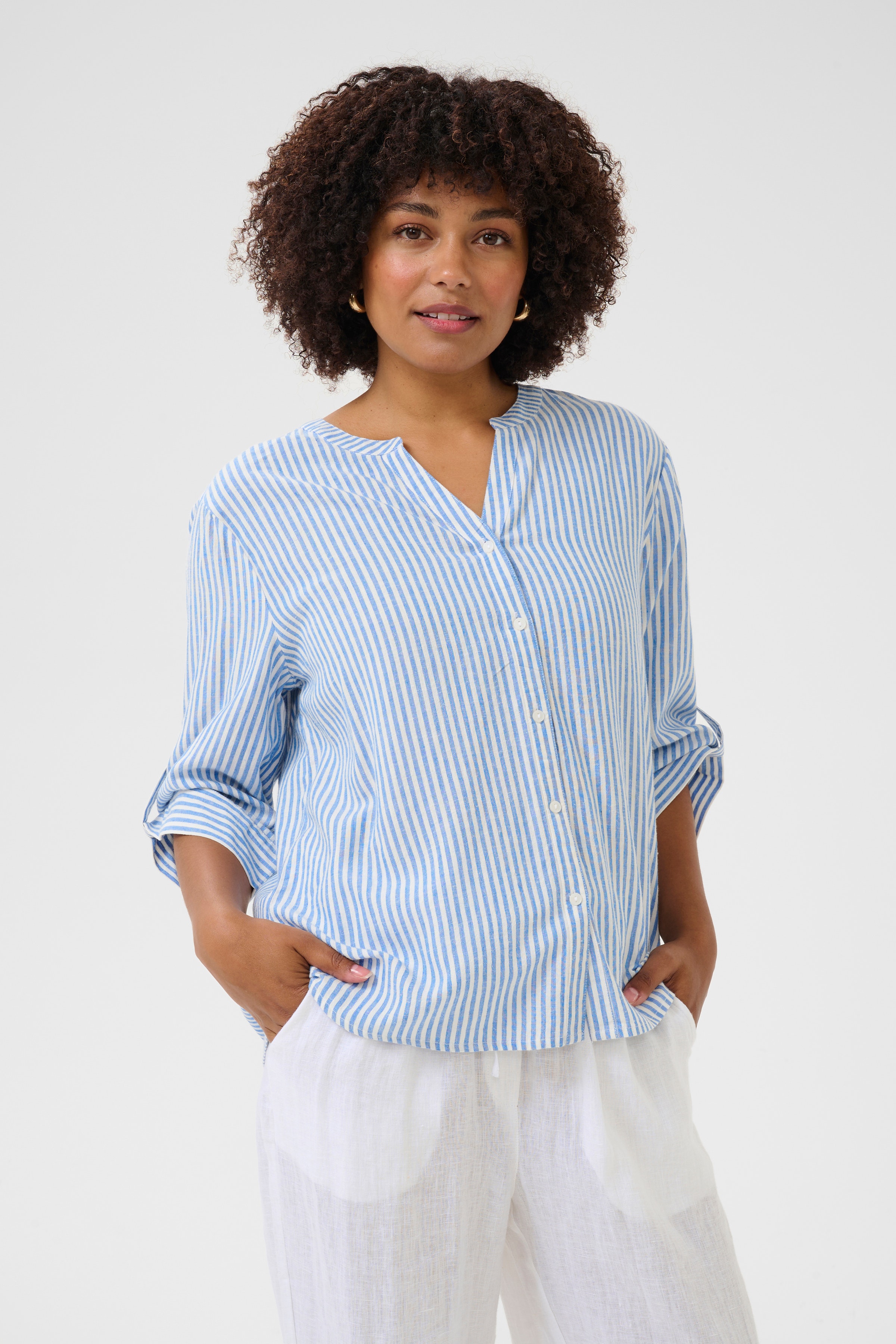 CRVenta Linen shirt LOOKBOOK FRONT 10613835-104396