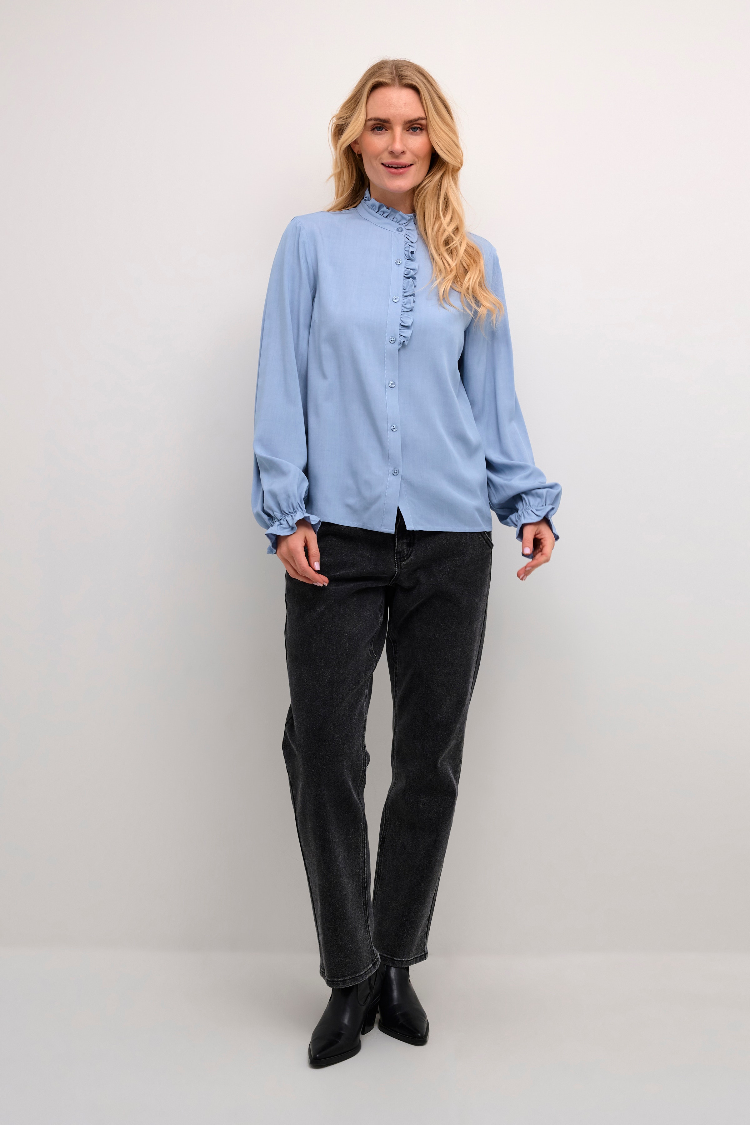 CRVenea Shirt LOOKBOOK FRONT 10612434-164023