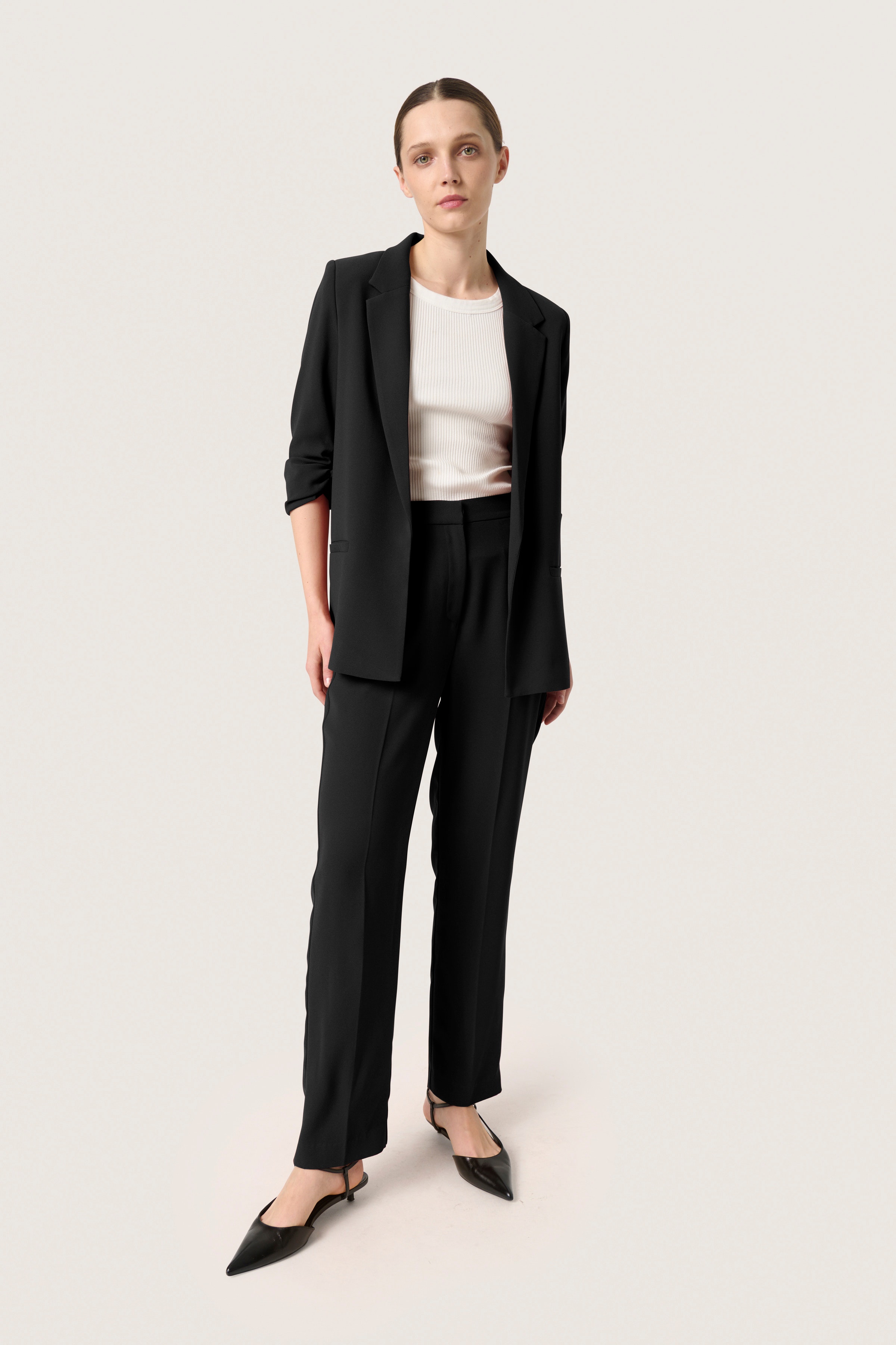 SLShirley Trousers LOOKBOOK FRONT 30407698-194008