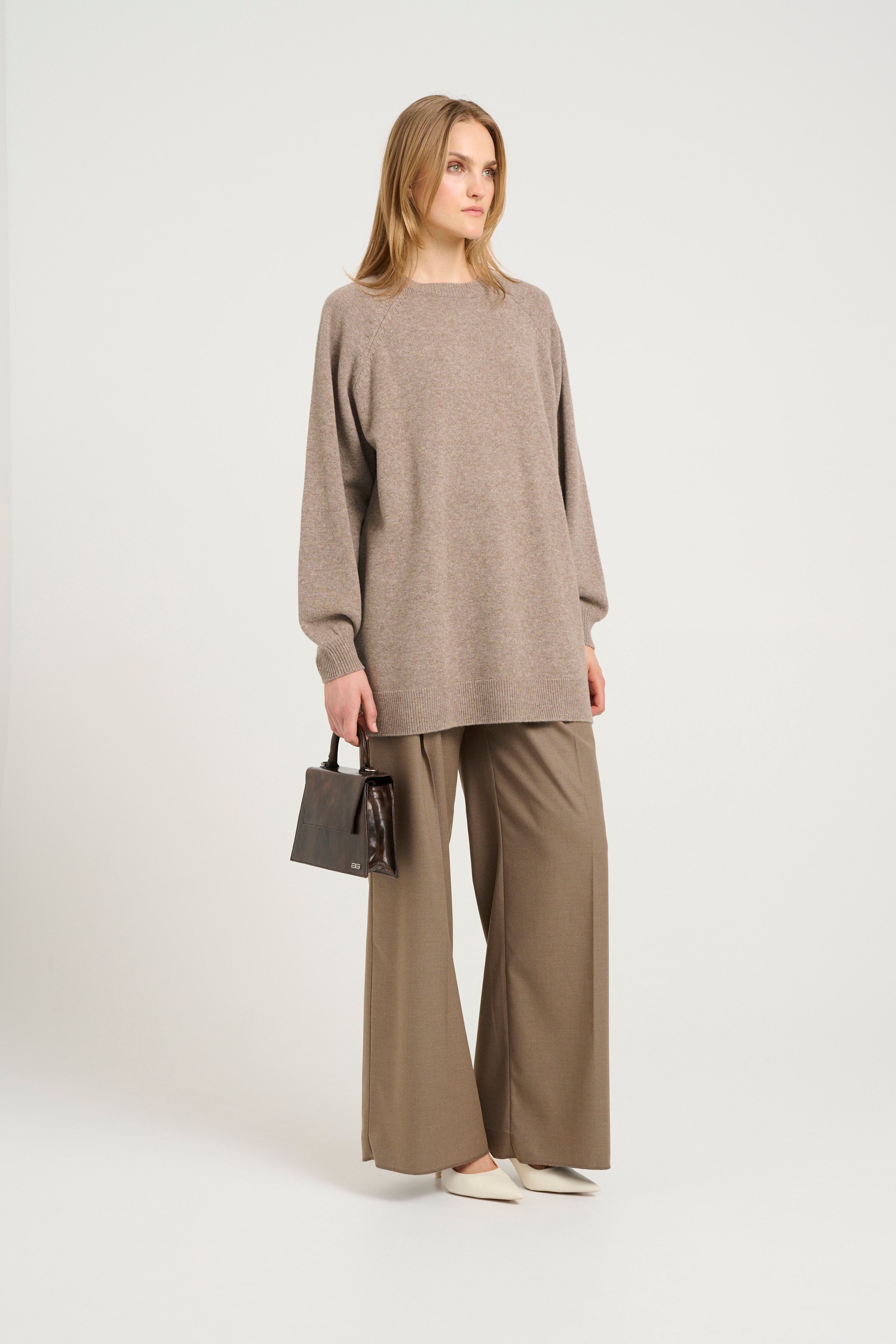 ManziGZ Pullover LOOKBOOK FRONT 10909696-107019