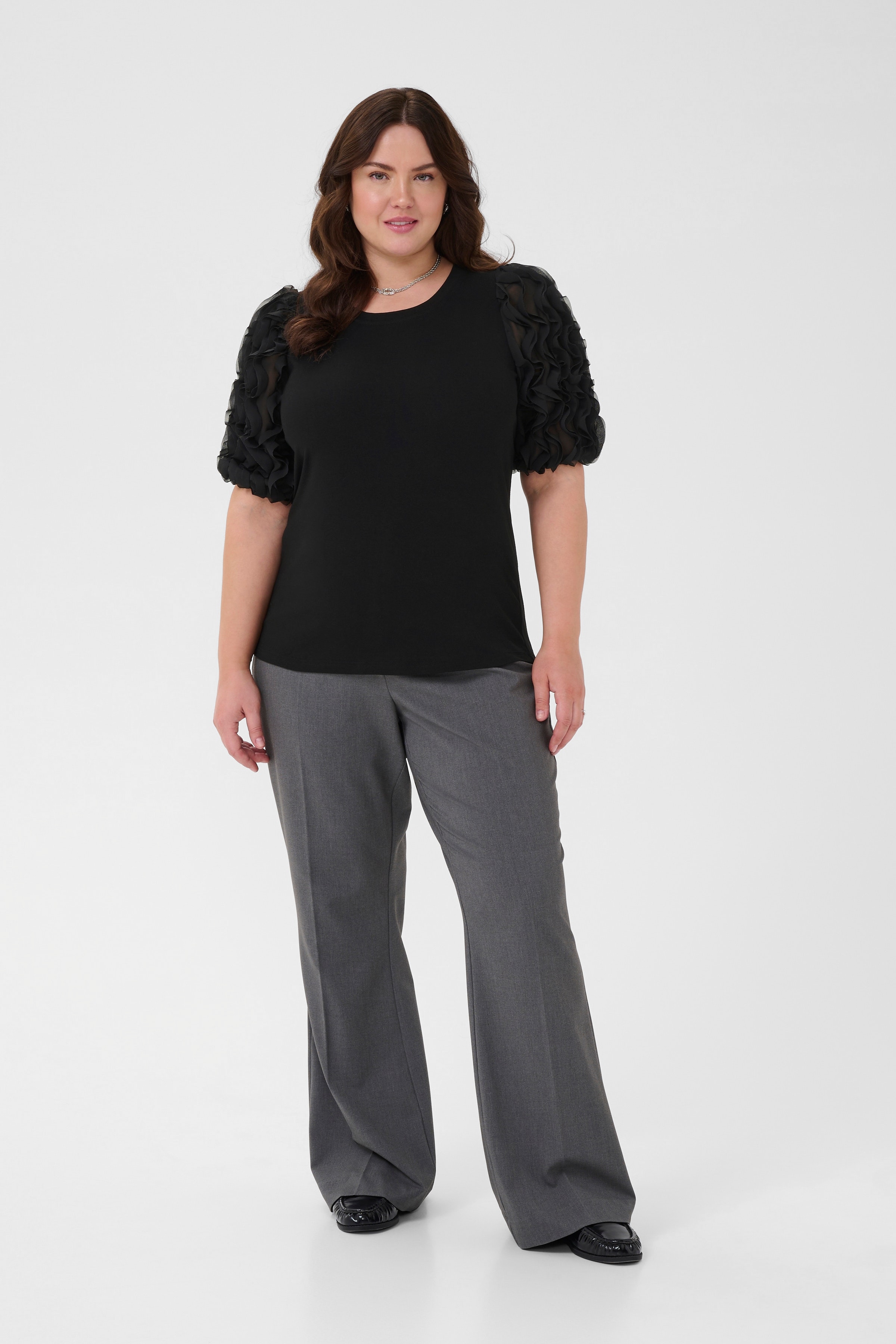 KClucinda T-shirt LOOKBOOK FRONT 10583840-100121