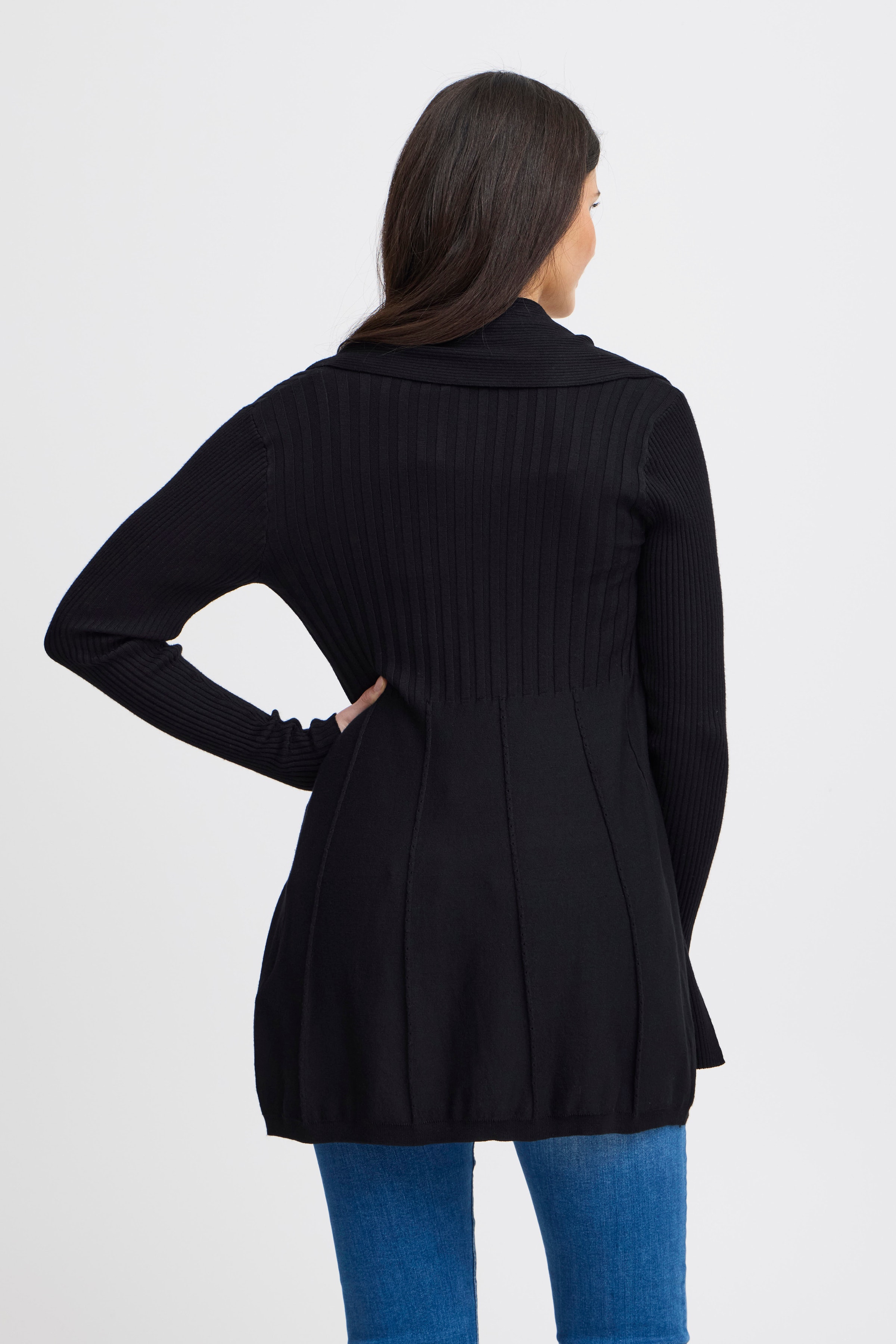 Strikket cardigan LOOKBOOK FRONT 600778-60096