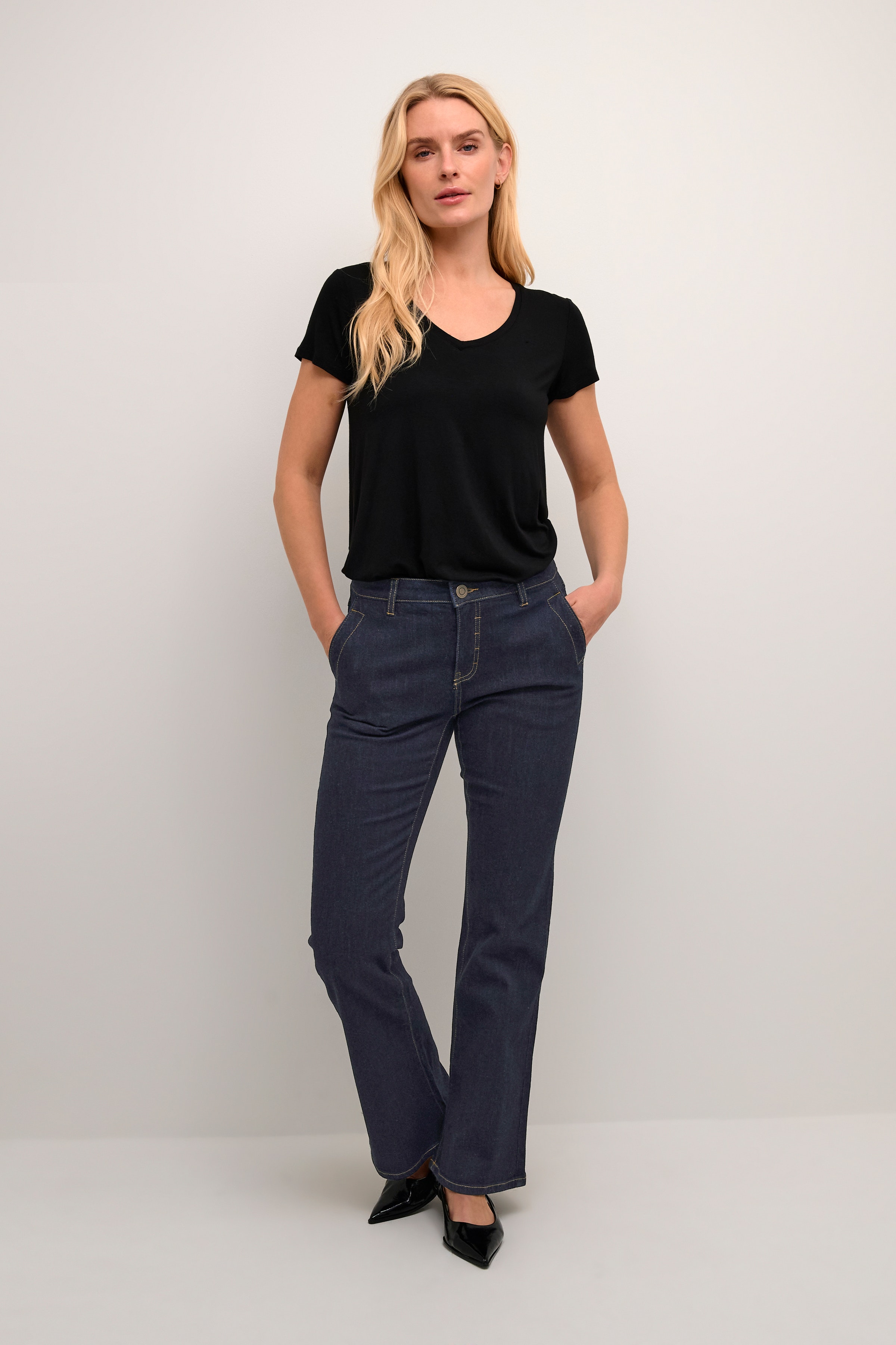 CUflara Jeans LOOKBOOK FRONT 50110856-500119