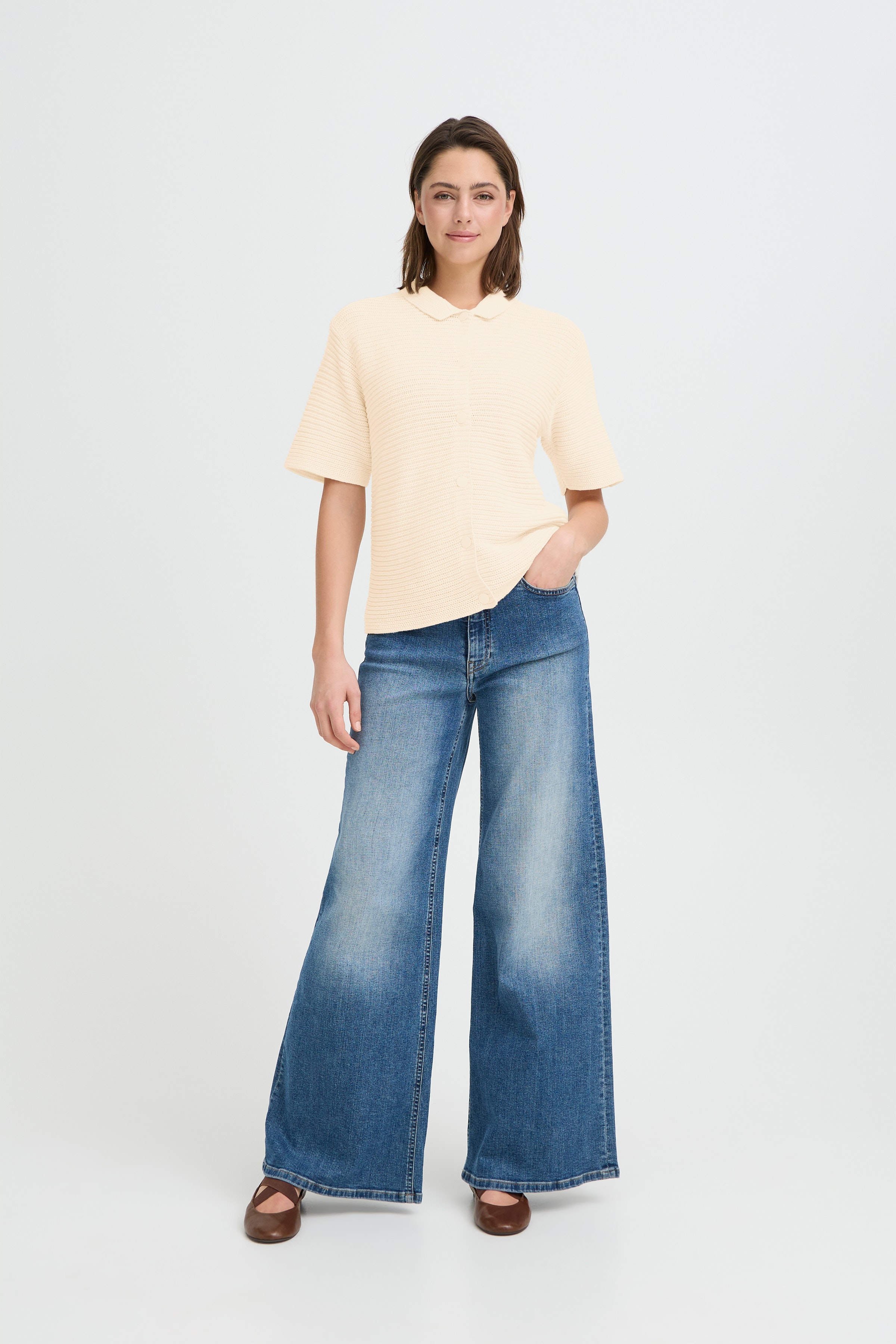 IHDEMUE Cardigan LOOKBOOK FRONT 20125080-130905