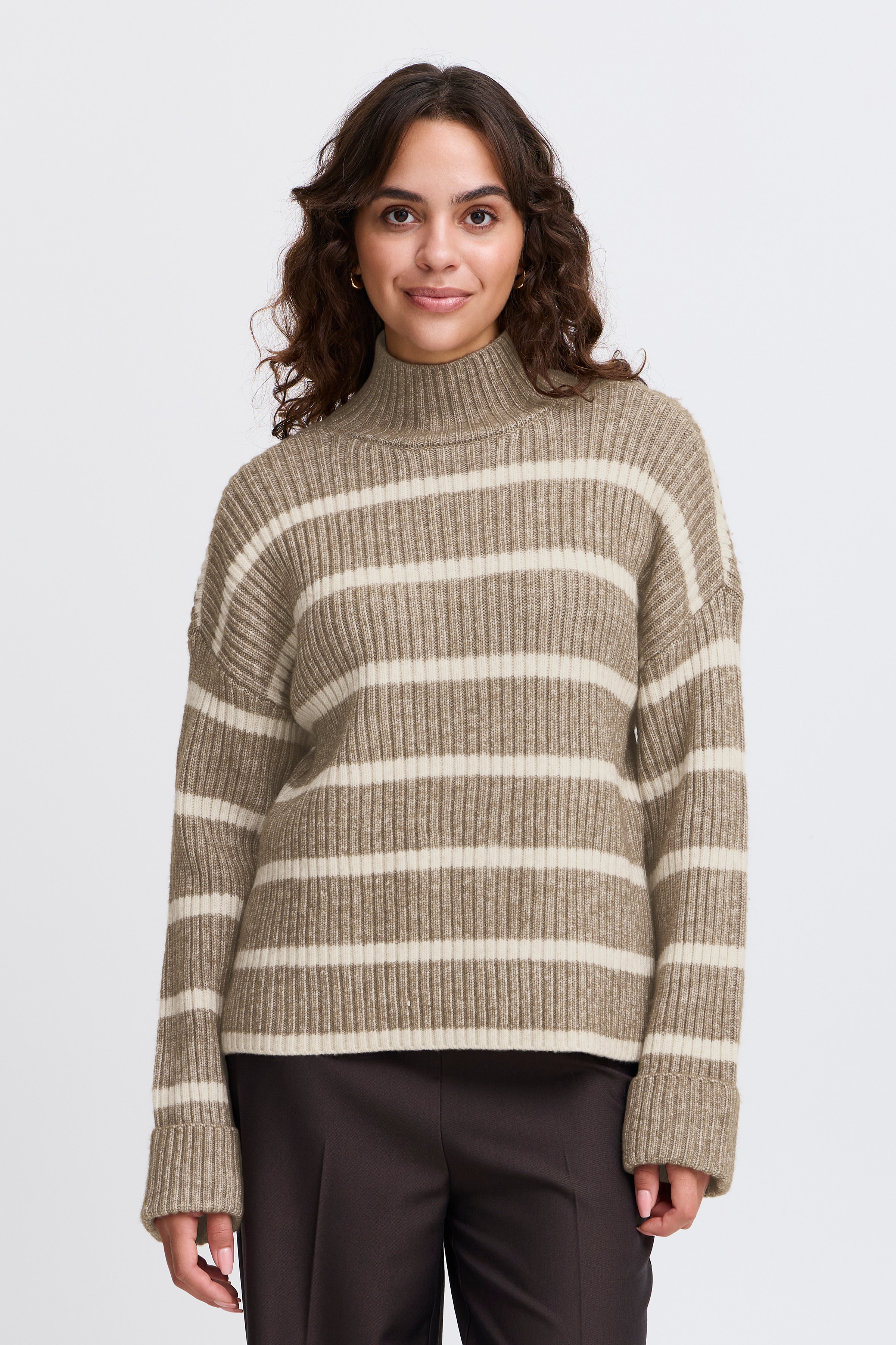 FRELLY Pullover LOOKBOOK FRONT 20612973-203392