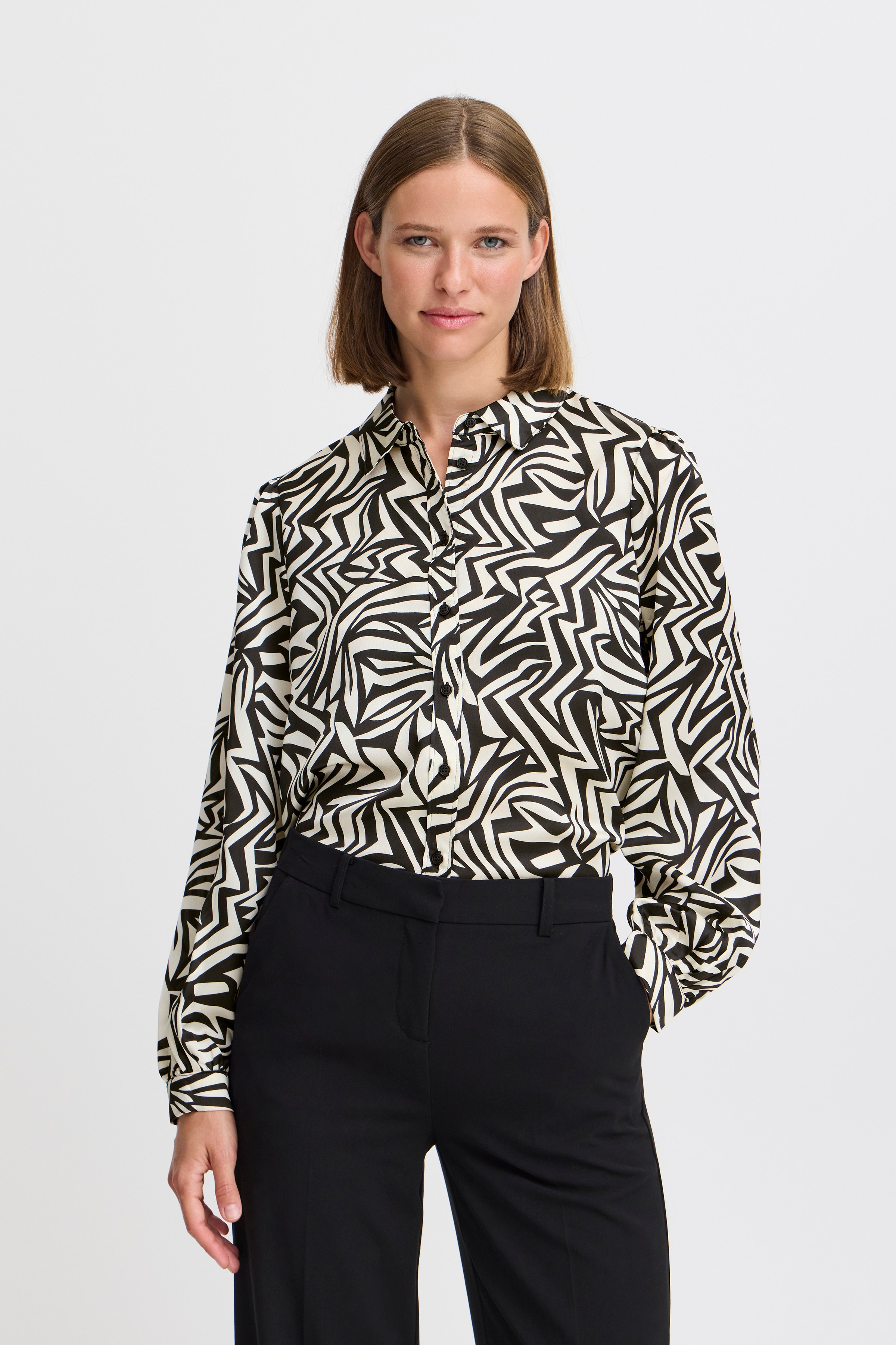 BXGEMOTRINE Skjorte LOOKBOOK FRONT 20816706-200453