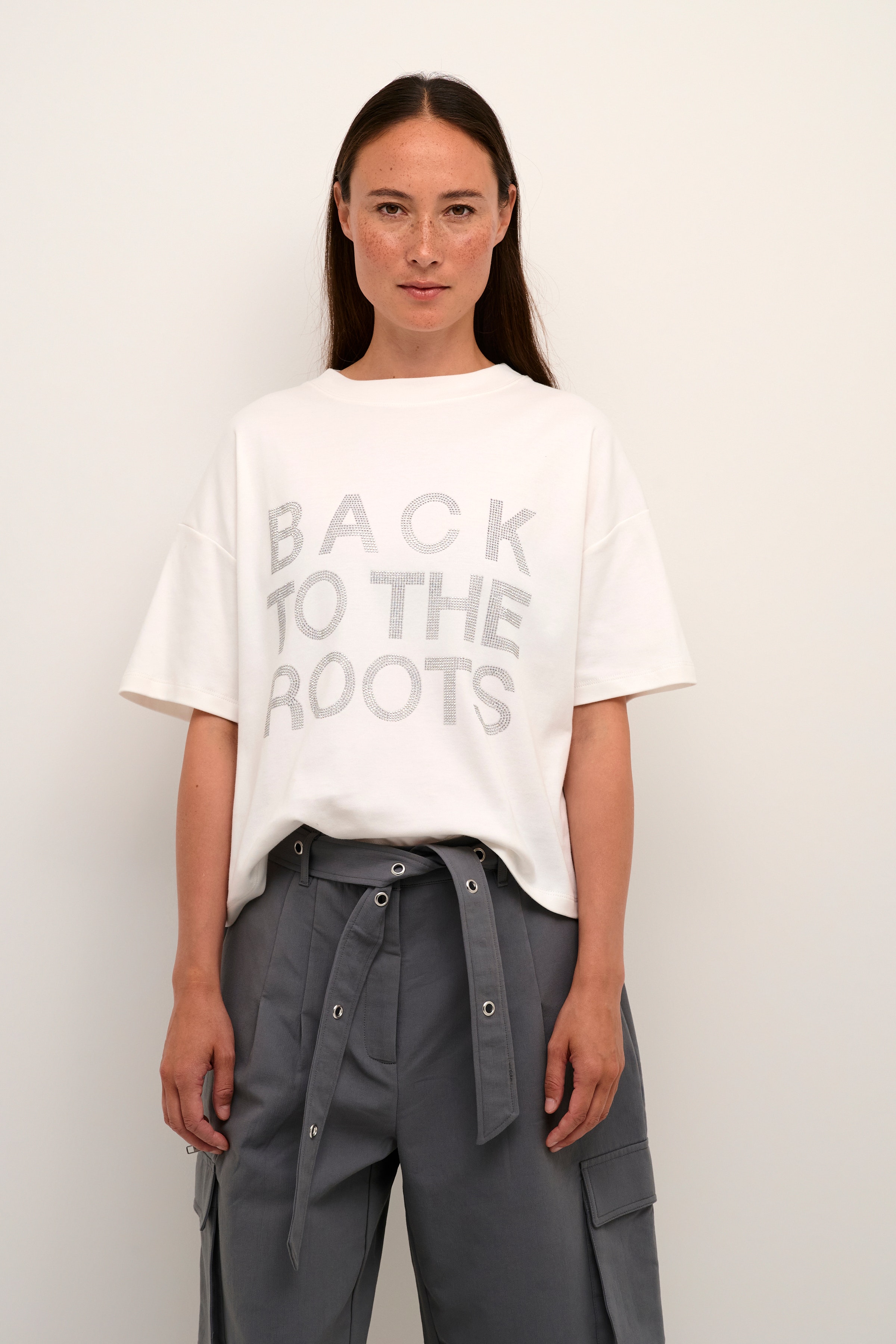 NoomaKB T-shirt LOOKBOOK FRONT 10104897-110601