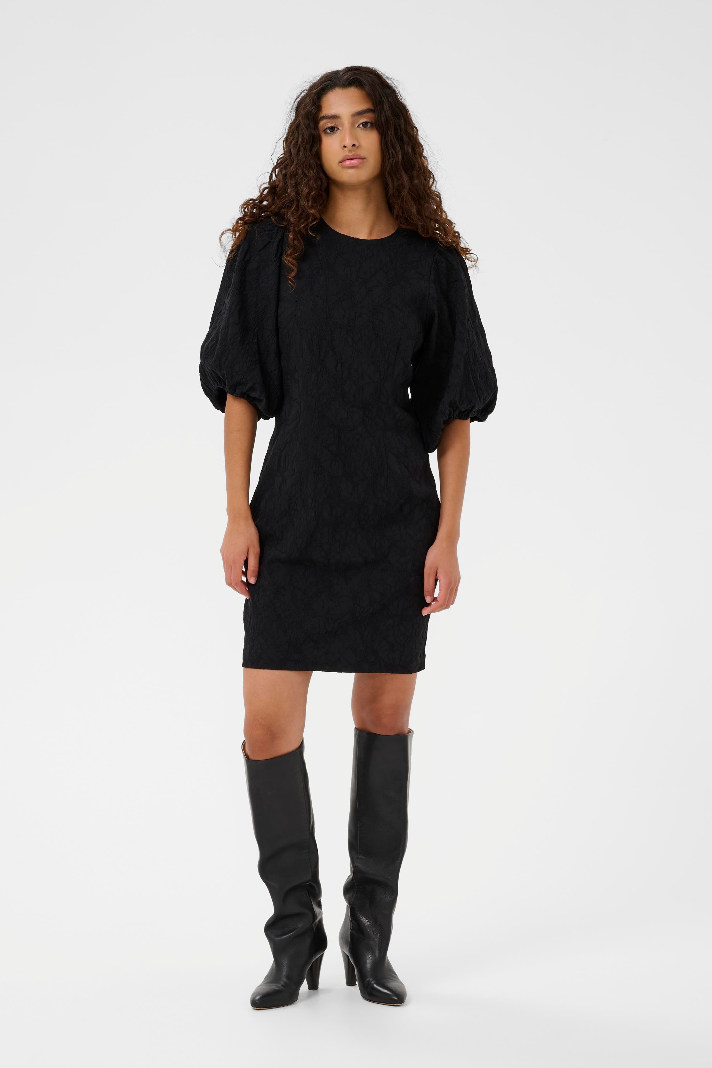 SLMaybel Kjole LOOKBOOK FRONT 30408803-194008