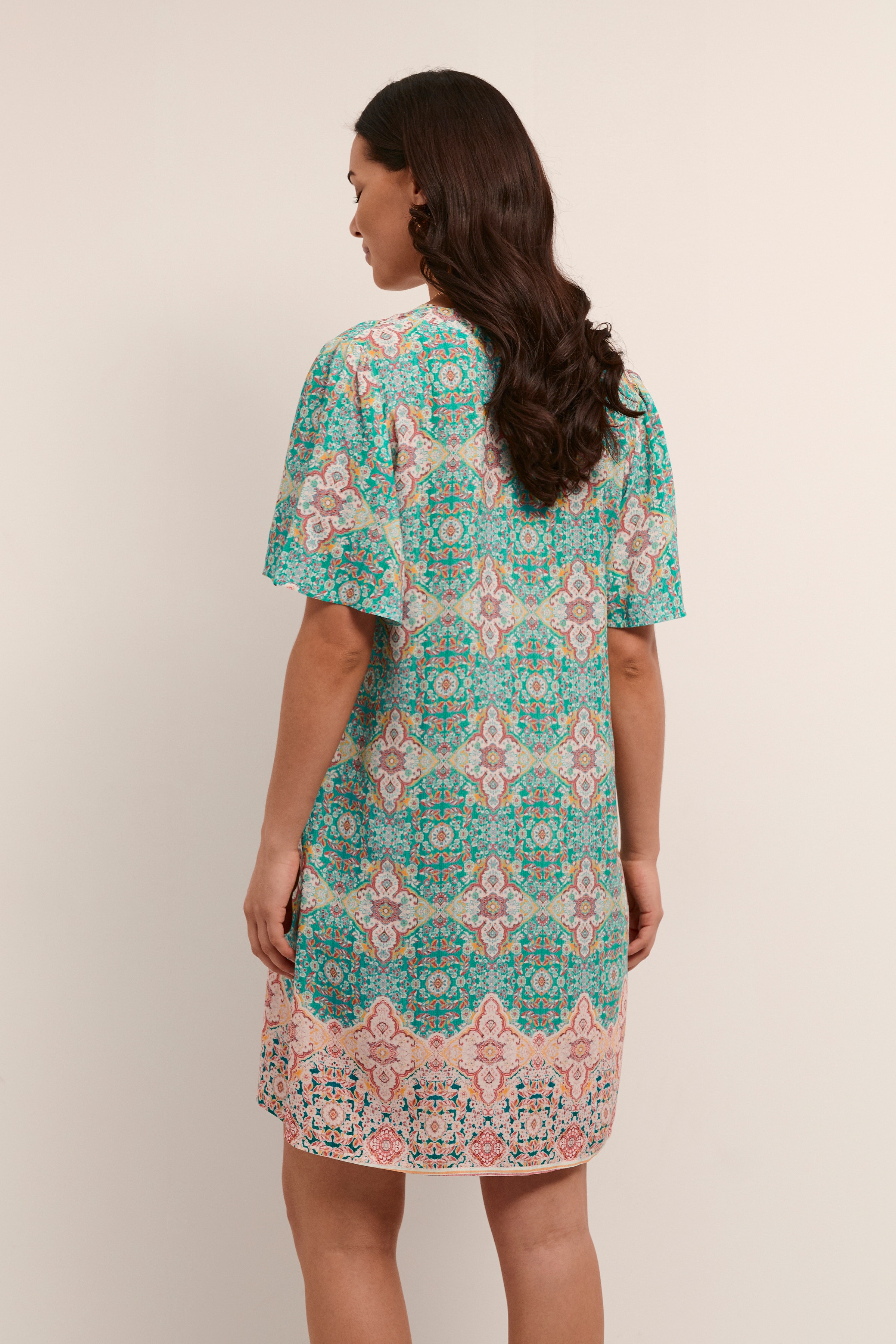 CRAlora Kleid LOOKBOOK BACK 10650740-103988