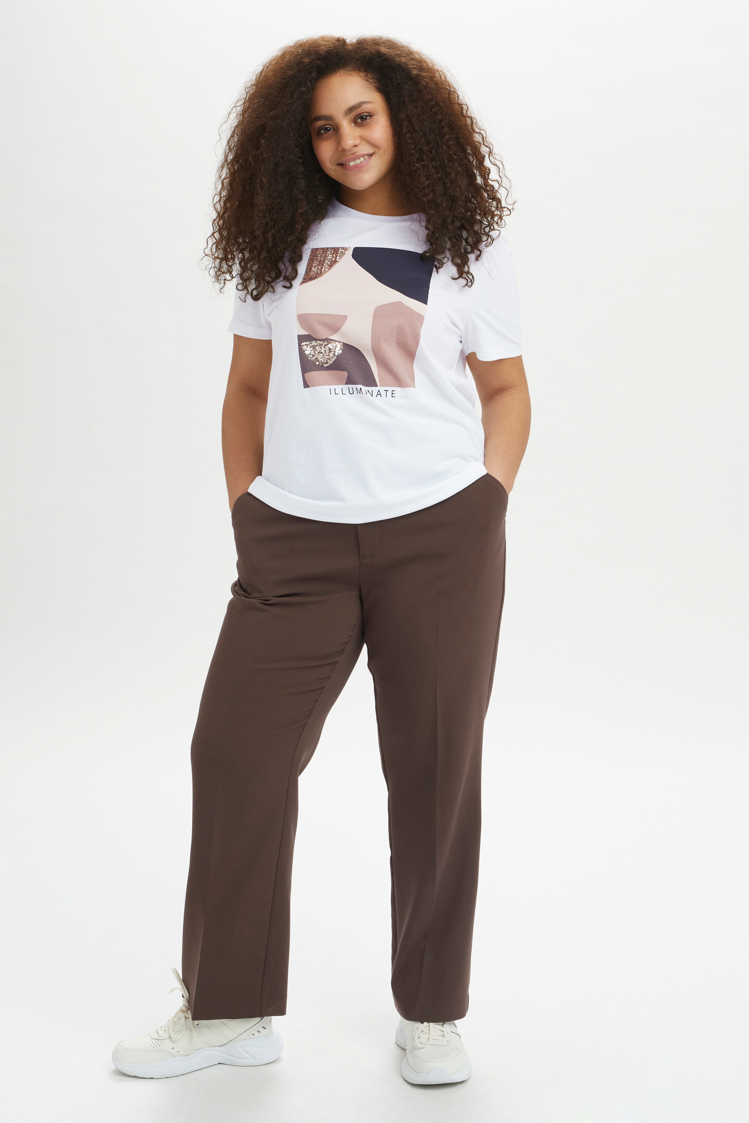 KCveronica T-shirt LOOKBOOK FRONT 10580541-110601