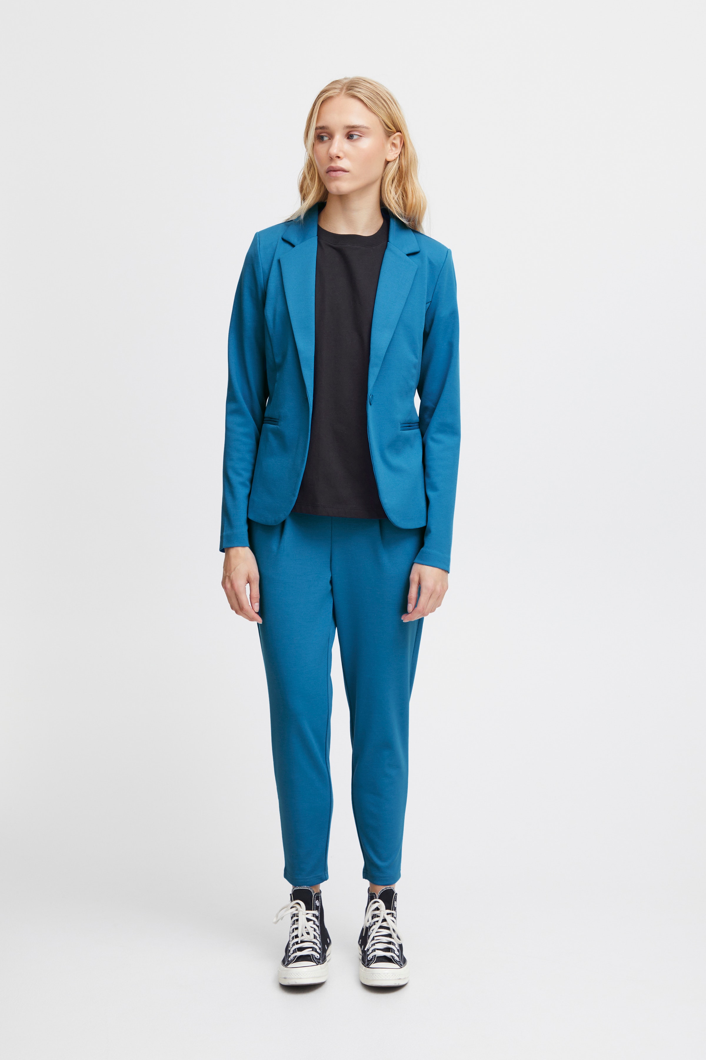 IHKATE Blazer LOOKBOOK FRONT 20101801-184250