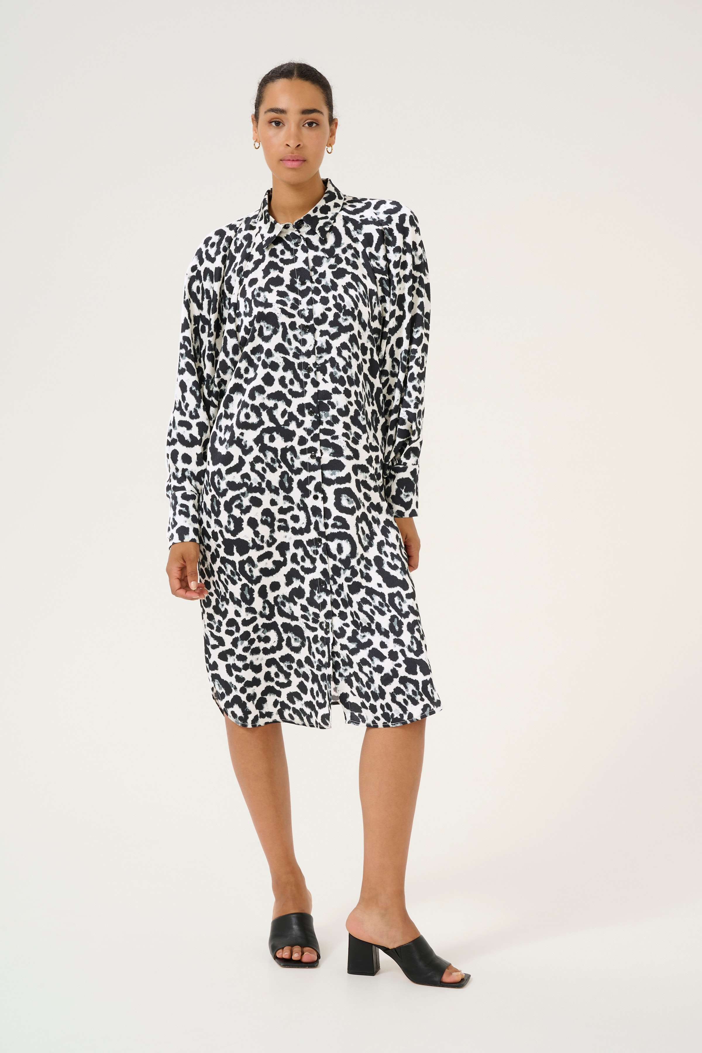 KAroxy Dress LOOKBOOK FRONT 10509427-106816