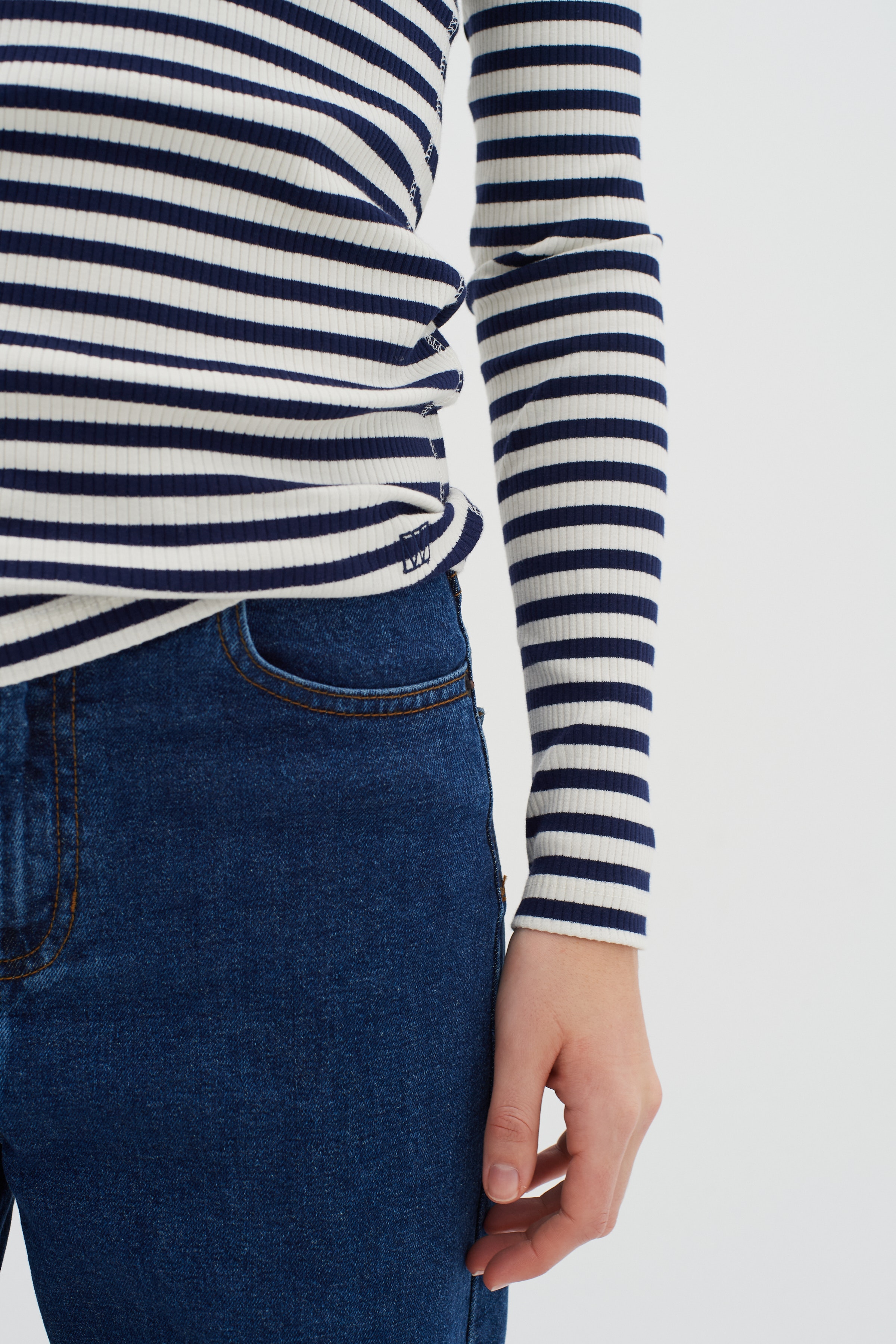 DagnaIW T-shirt LOOKBOOK DETAIL 30108561-302468