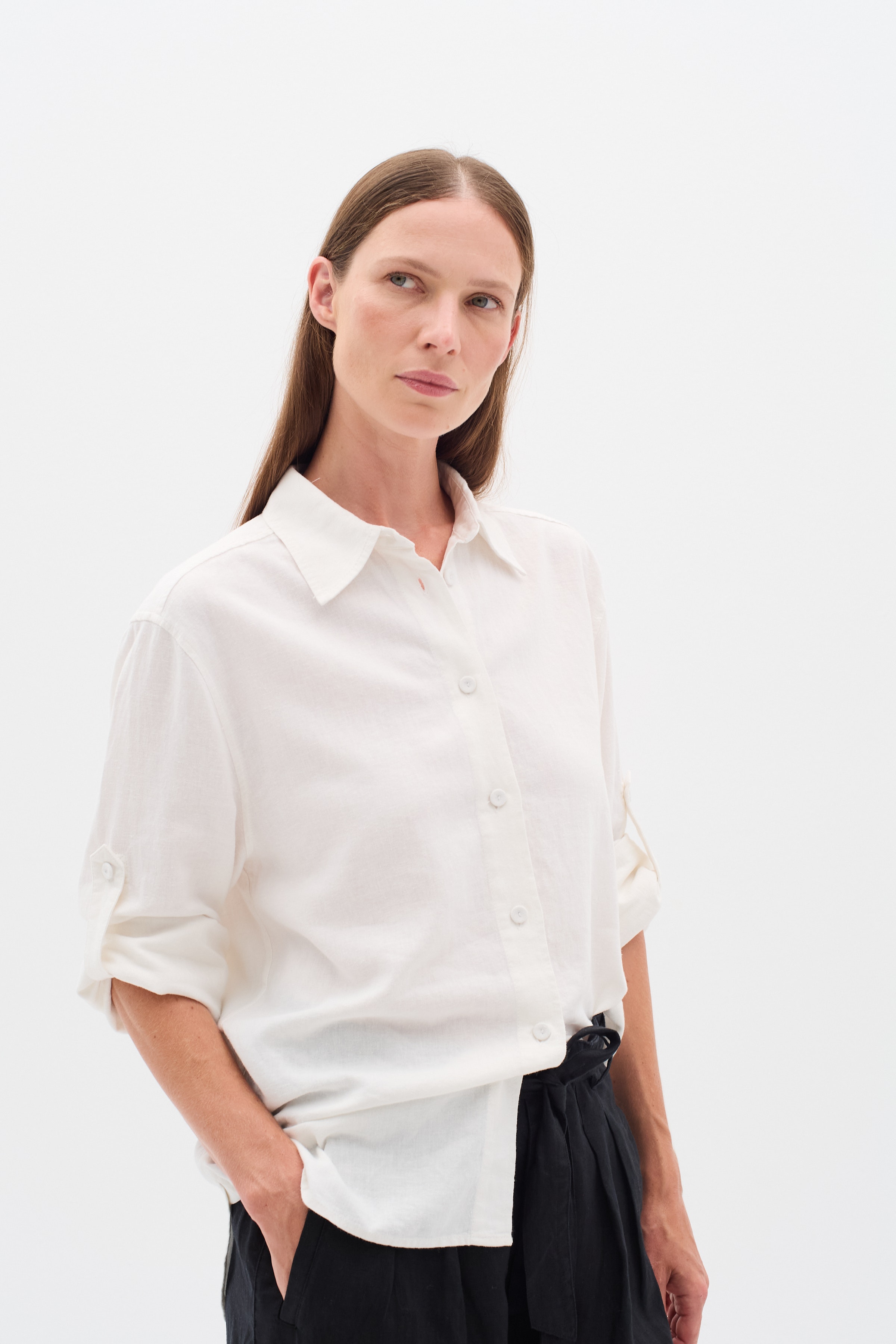 RimoneIW Linne Skjorta LOOKBOOK FRONT 30110367-300001