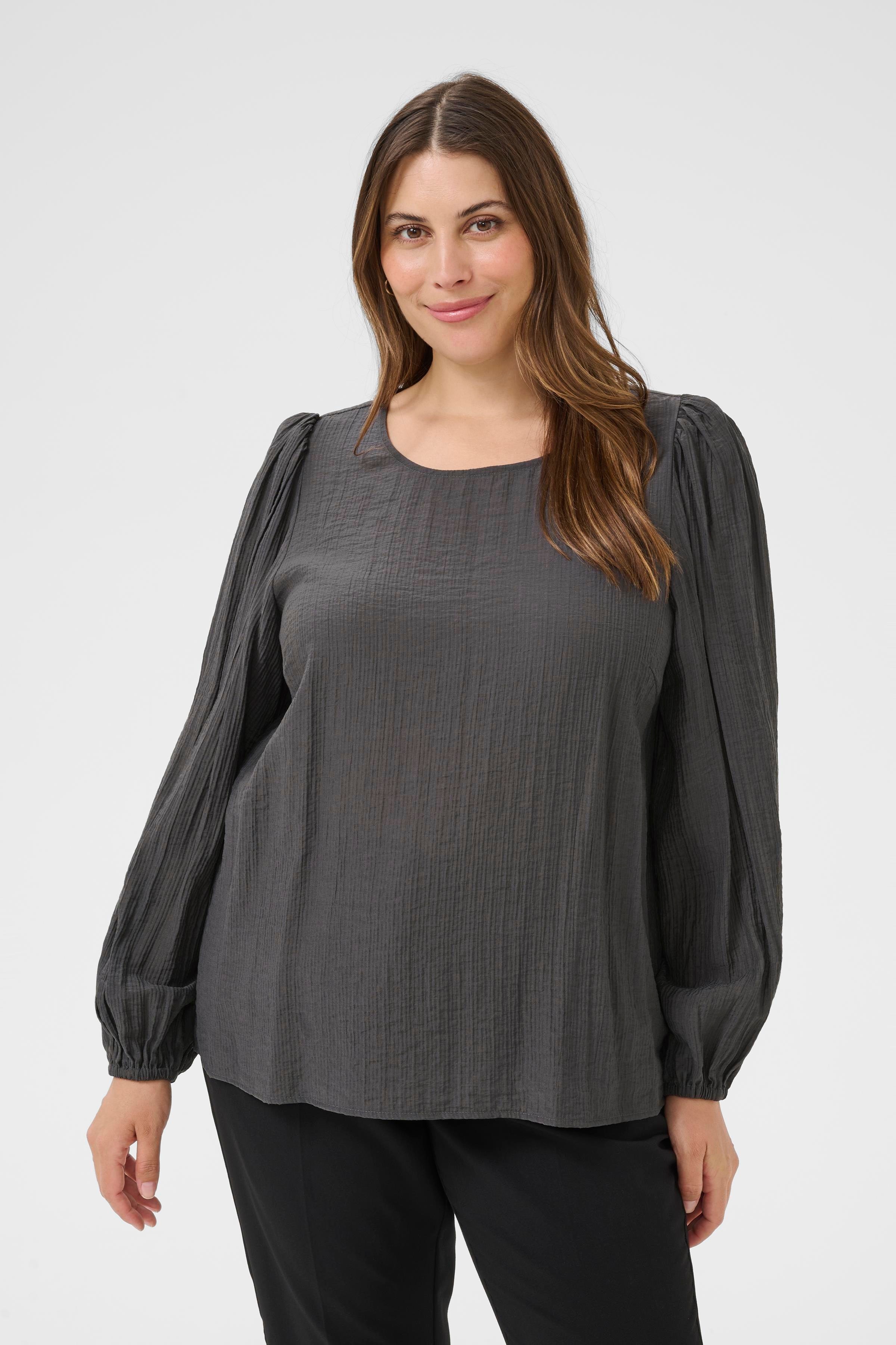 KCviva Blouse LOOKBOOK FRONT 10583705-190205