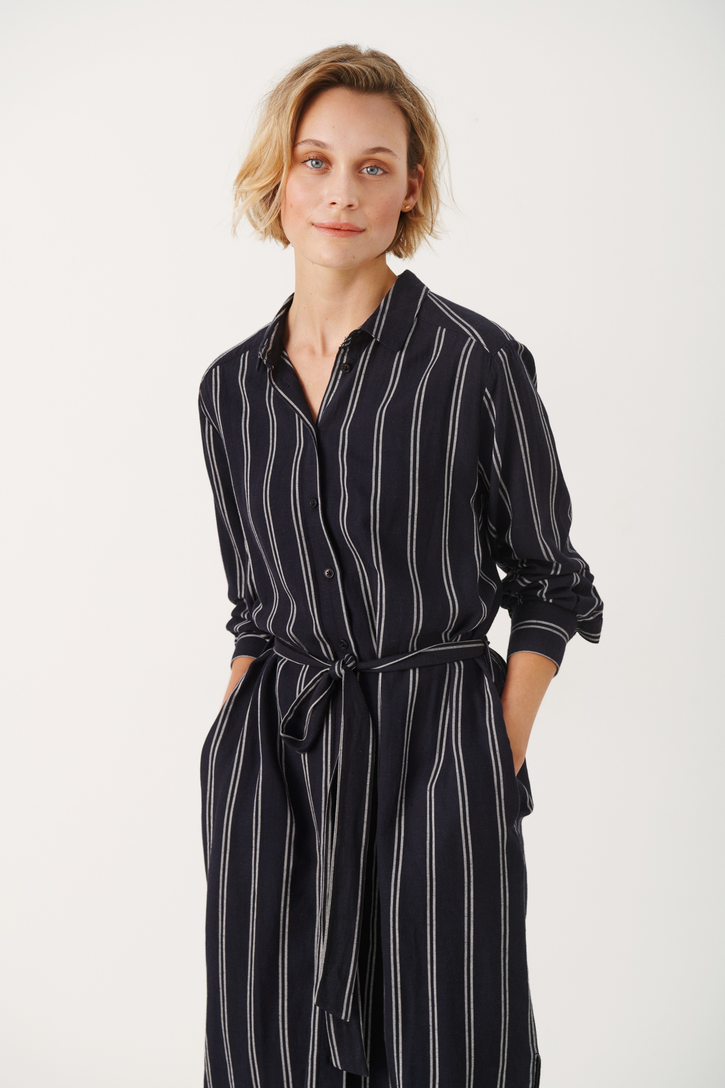 BondiePW Jurk LOOKBOOK FRONT 30306767-301239