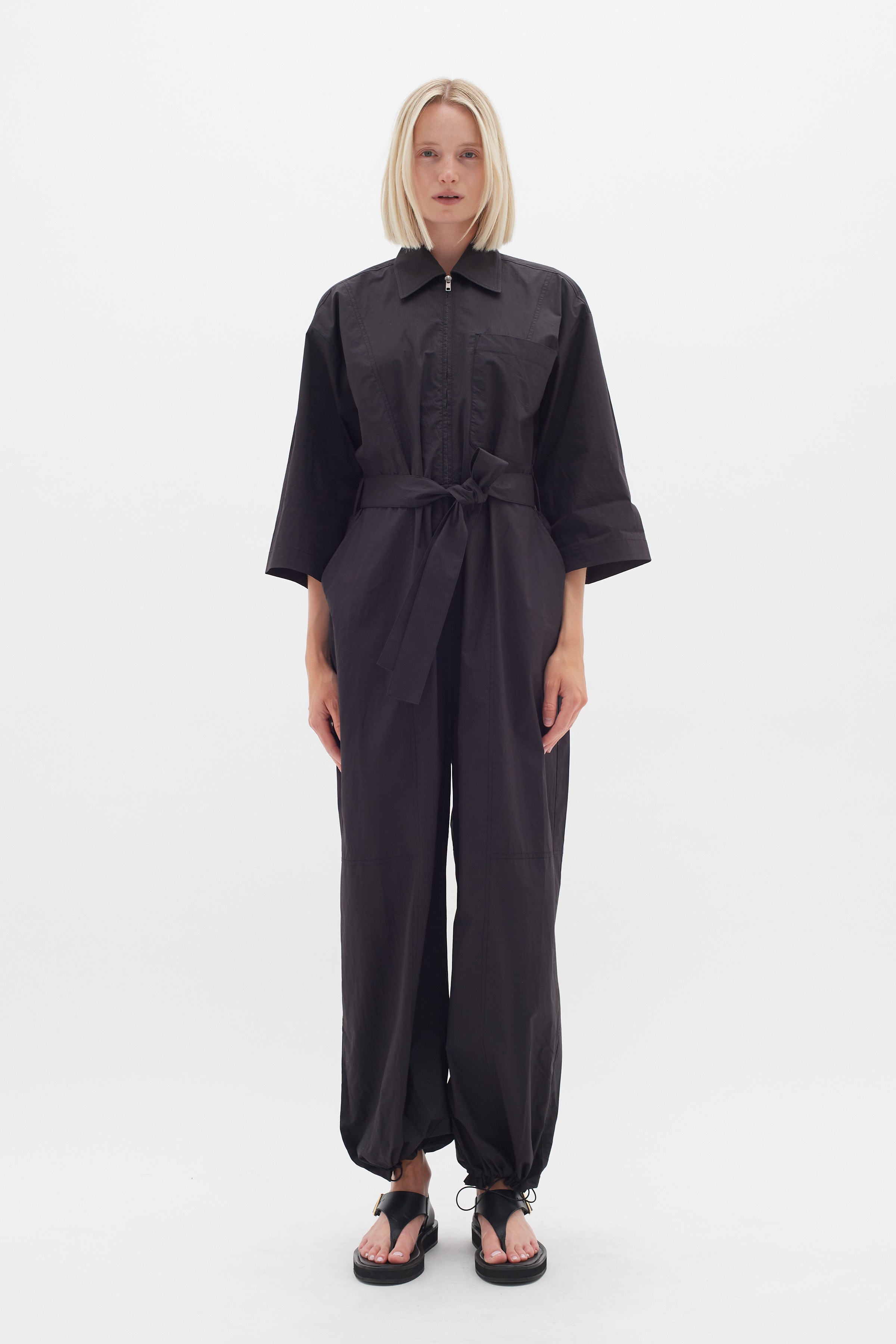 PinjaIW Overall LOOKBOOK FRONT 30109183-194008